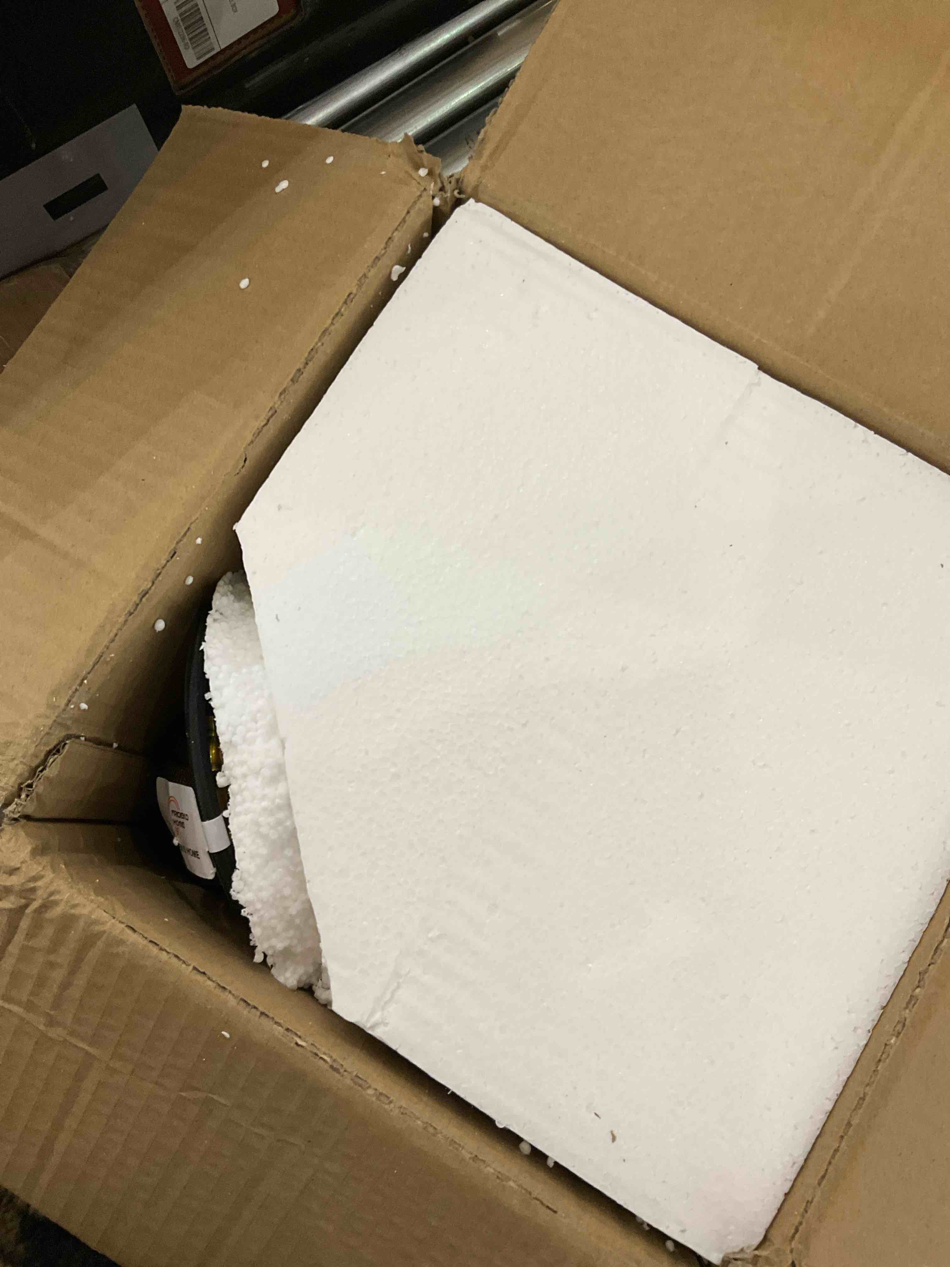 https://s3.amazonaws.com/lotting-images-prod/BargainHunt/EXS01142507_1708543805907.jpeg