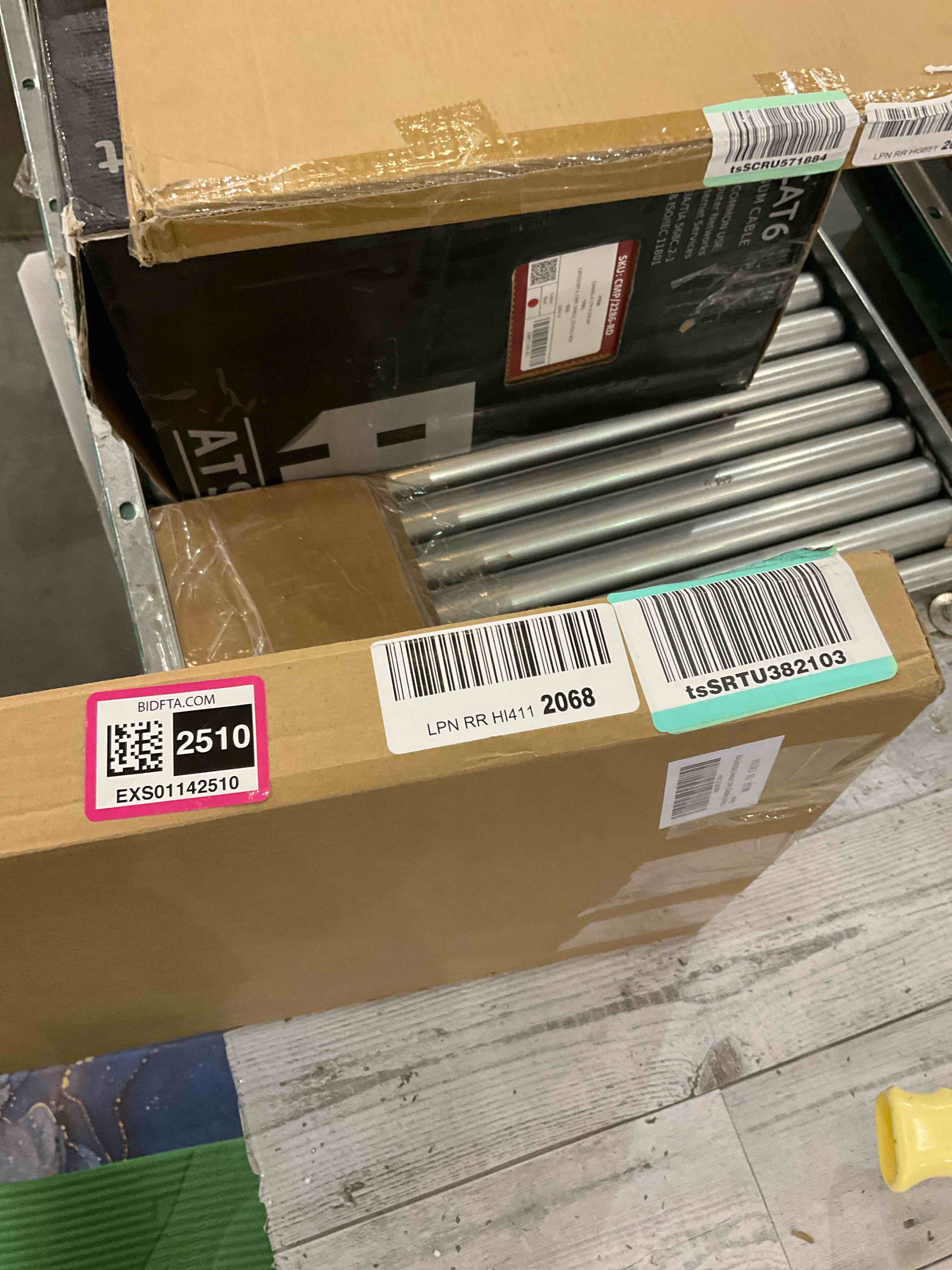 https://s3.amazonaws.com/lotting-images-prod/BargainHunt/EXS01142510_1708544048657.jpeg