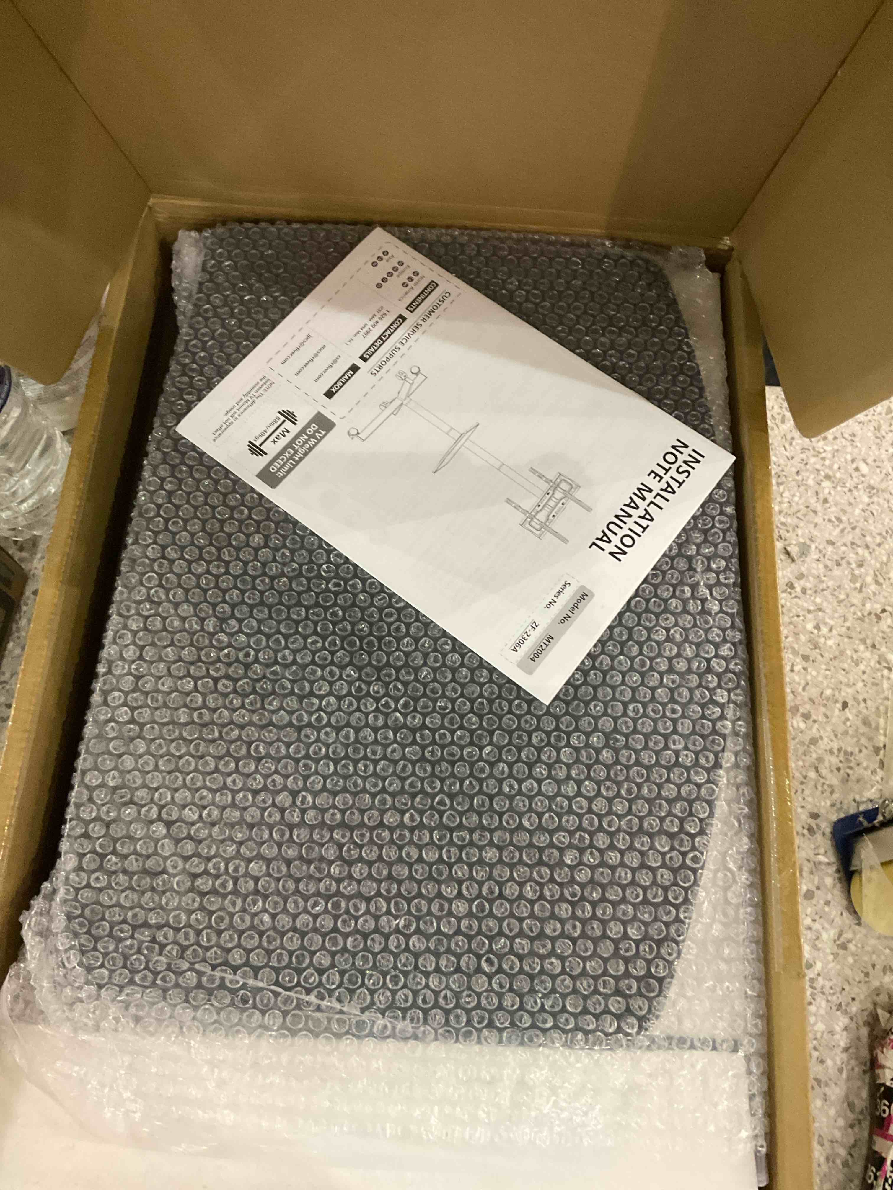 https://s3.amazonaws.com/lotting-images-prod/BargainHunt/EXS01142608_1708693963604.jpeg