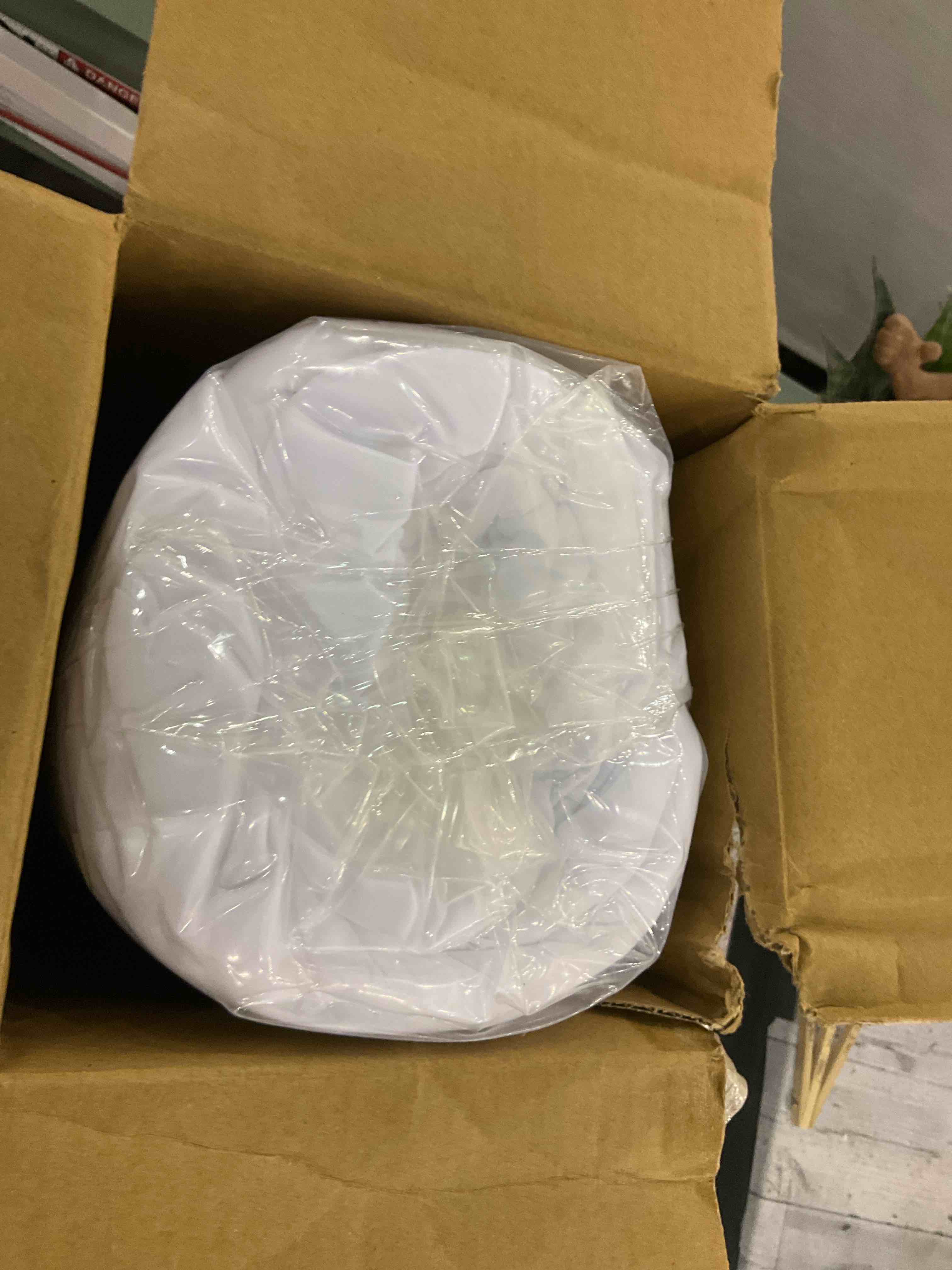 https://s3.amazonaws.com/lotting-images-prod/BargainHunt/EXS01142707_1708951763338.jpeg
