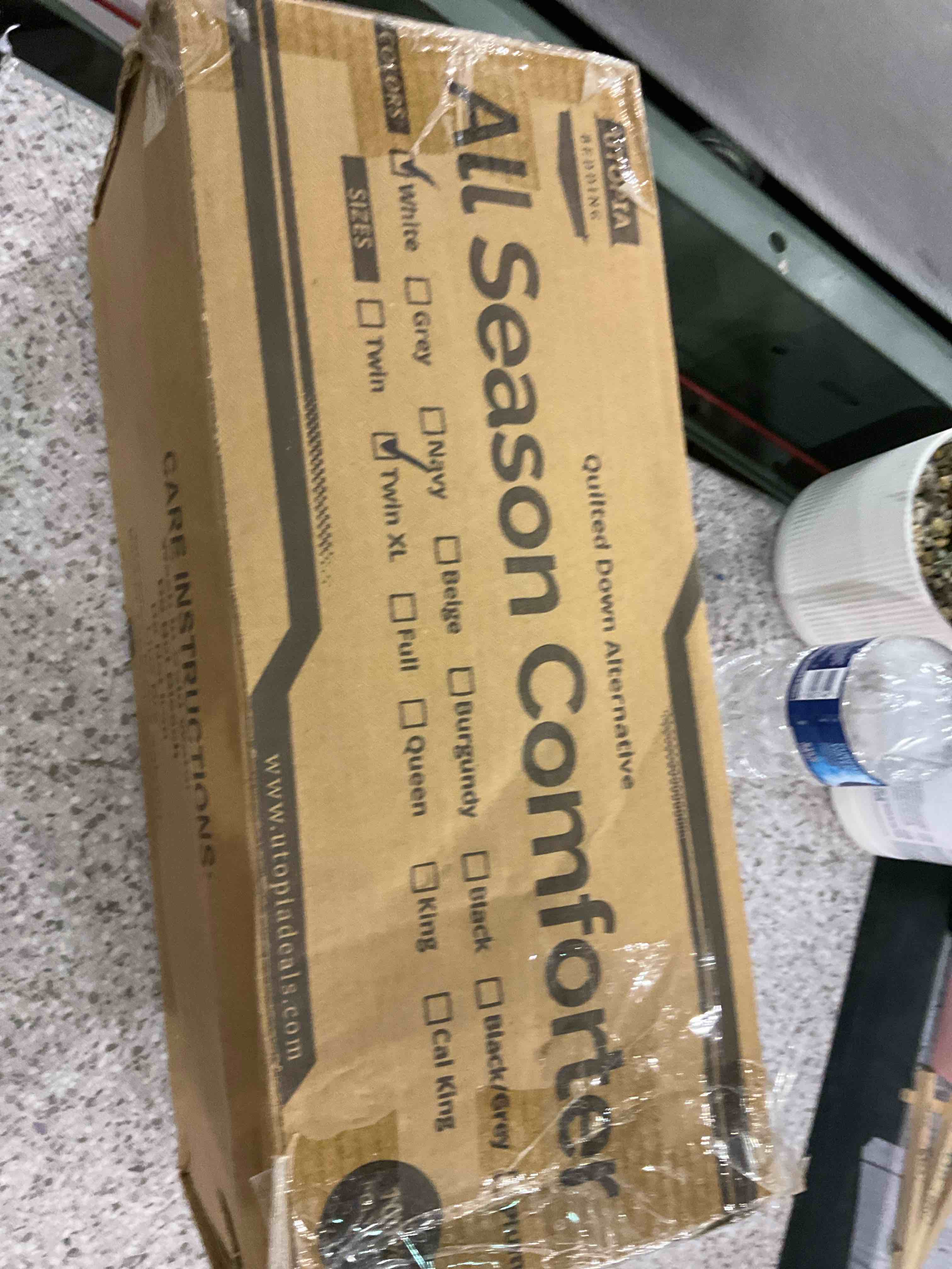 https://s3.amazonaws.com/lotting-images-prod/BargainHunt/EXS01142707_1708951786028.jpeg