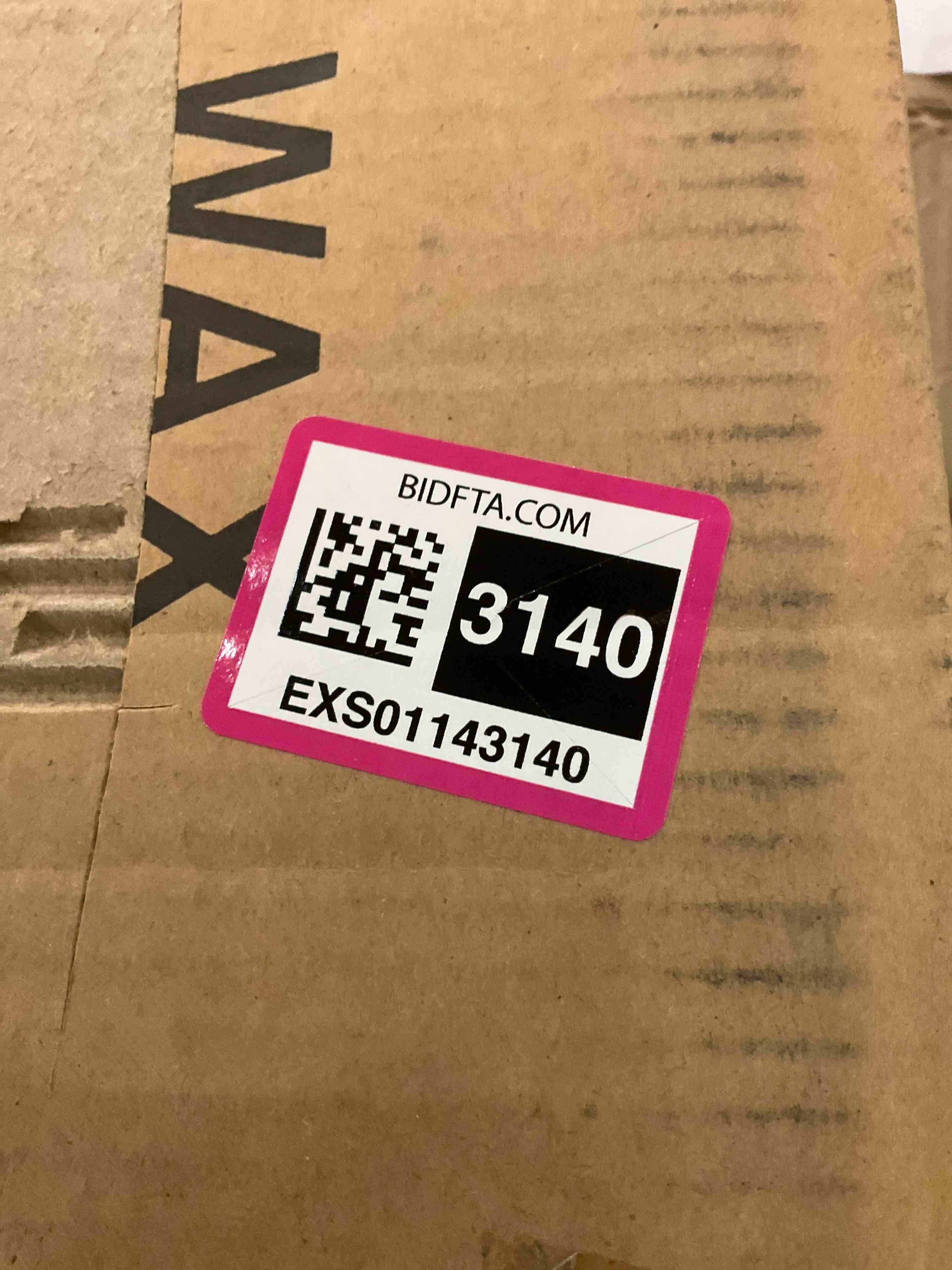 https://s3.amazonaws.com/lotting-images-prod/BargainHunt/EXS01143140_1708360867530.jpeg