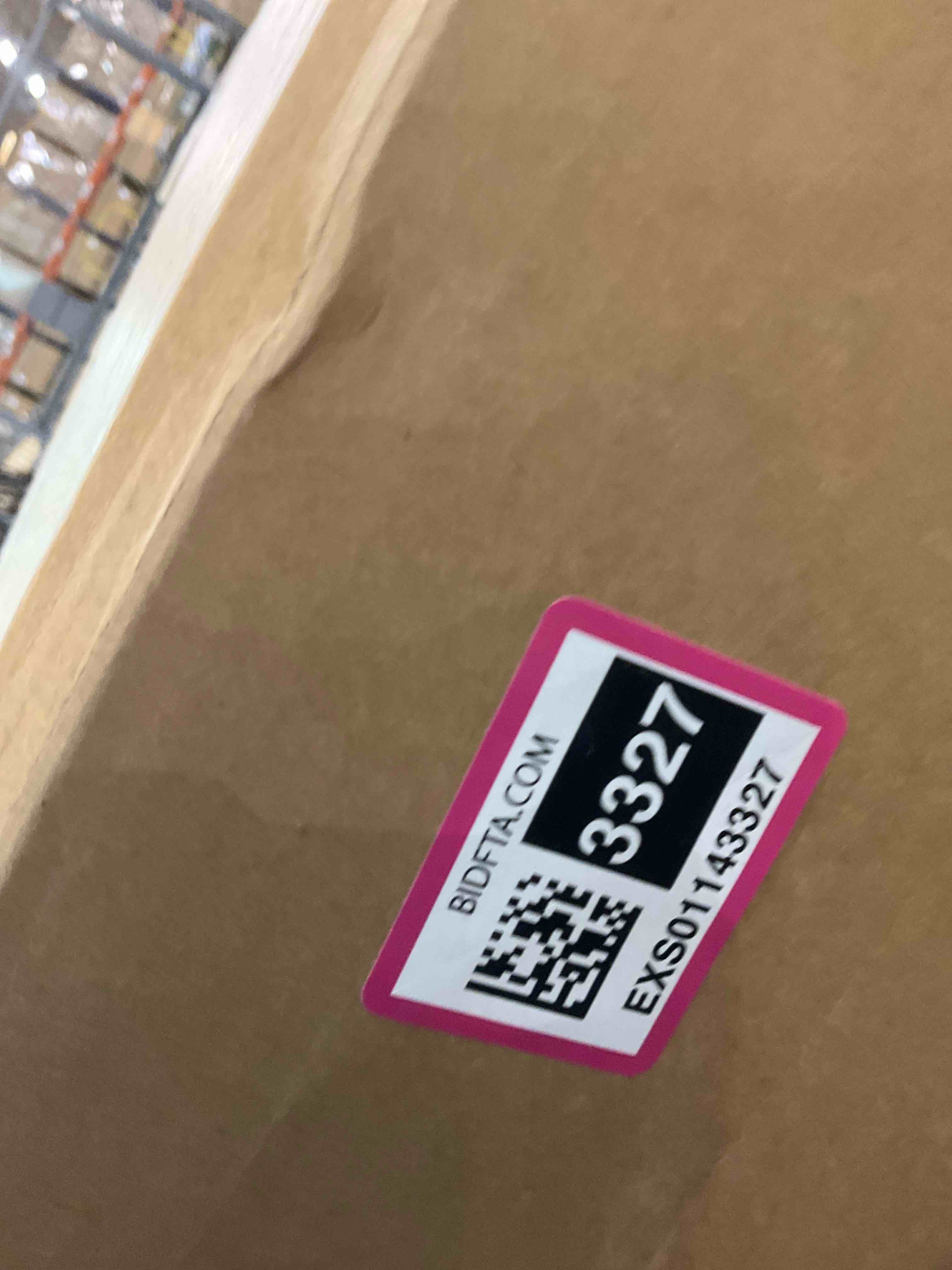 https://s3.amazonaws.com/lotting-images-prod/BargainHunt/EXS01143327_1708529044063.jpeg