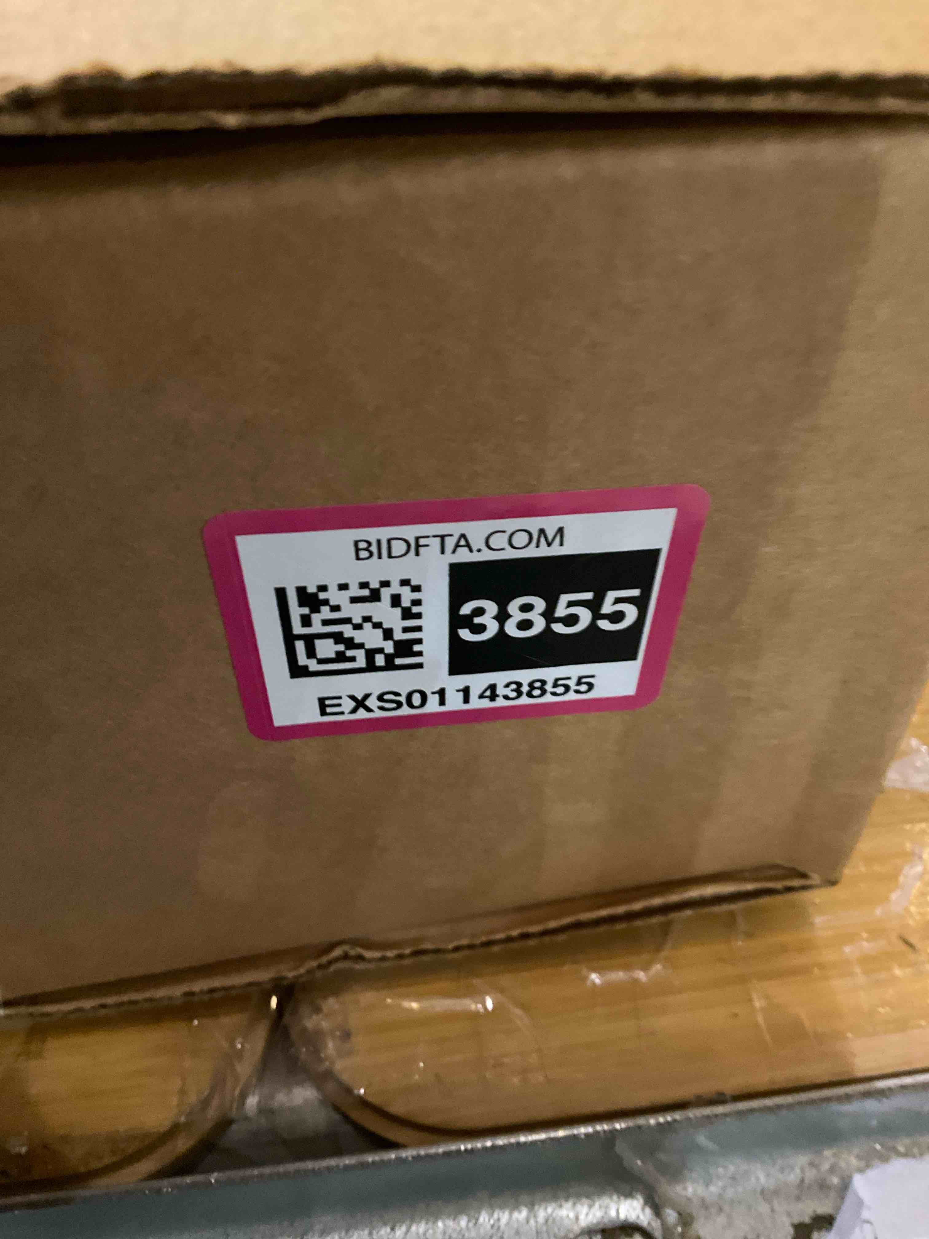 https://s3.amazonaws.com/lotting-images-prod/BargainHunt/EXS01143855_1721144689308.jpeg