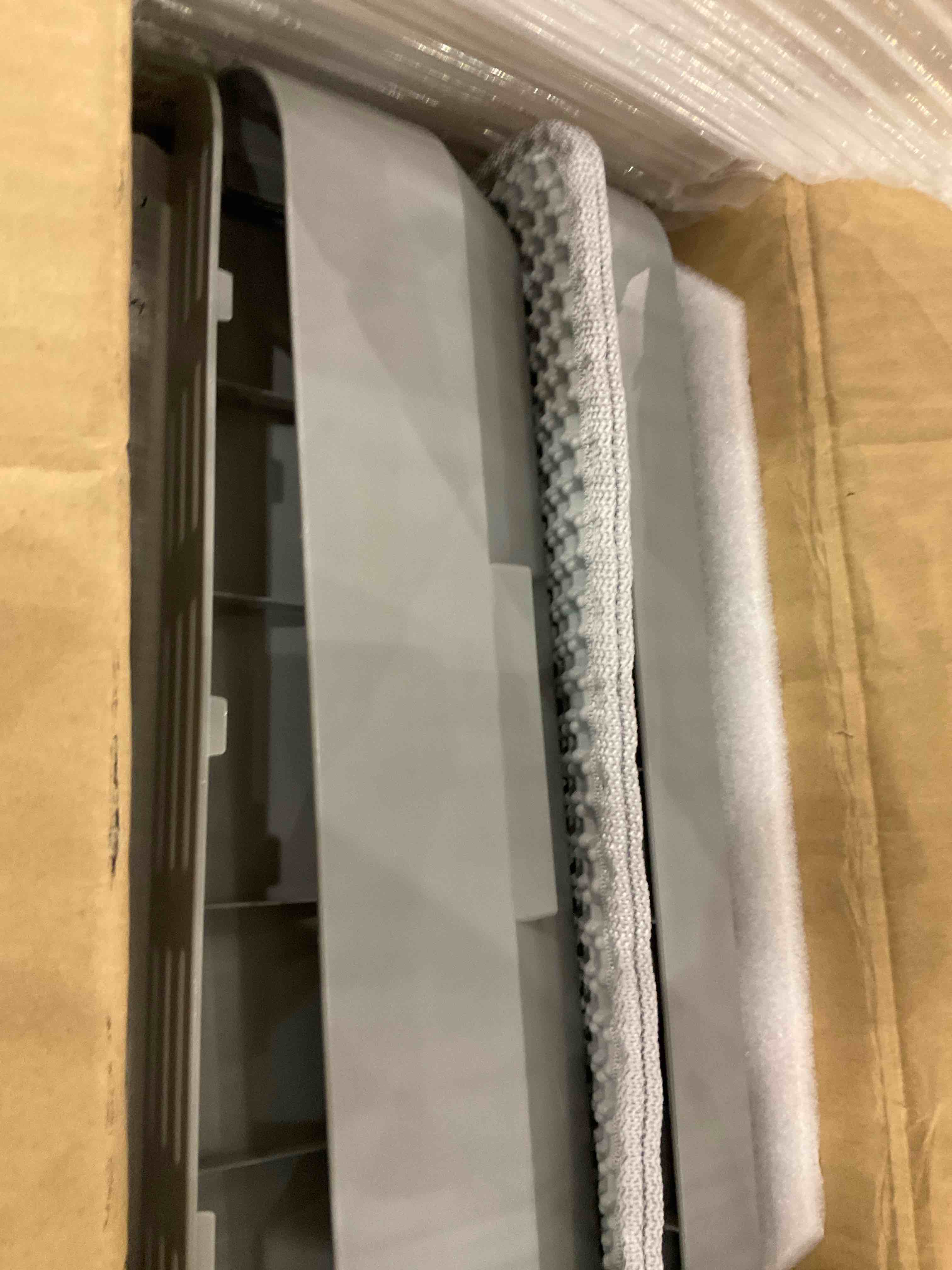 https://s3.amazonaws.com/lotting-images-prod/BargainHunt/EXS01143896_1721309316308.jpeg