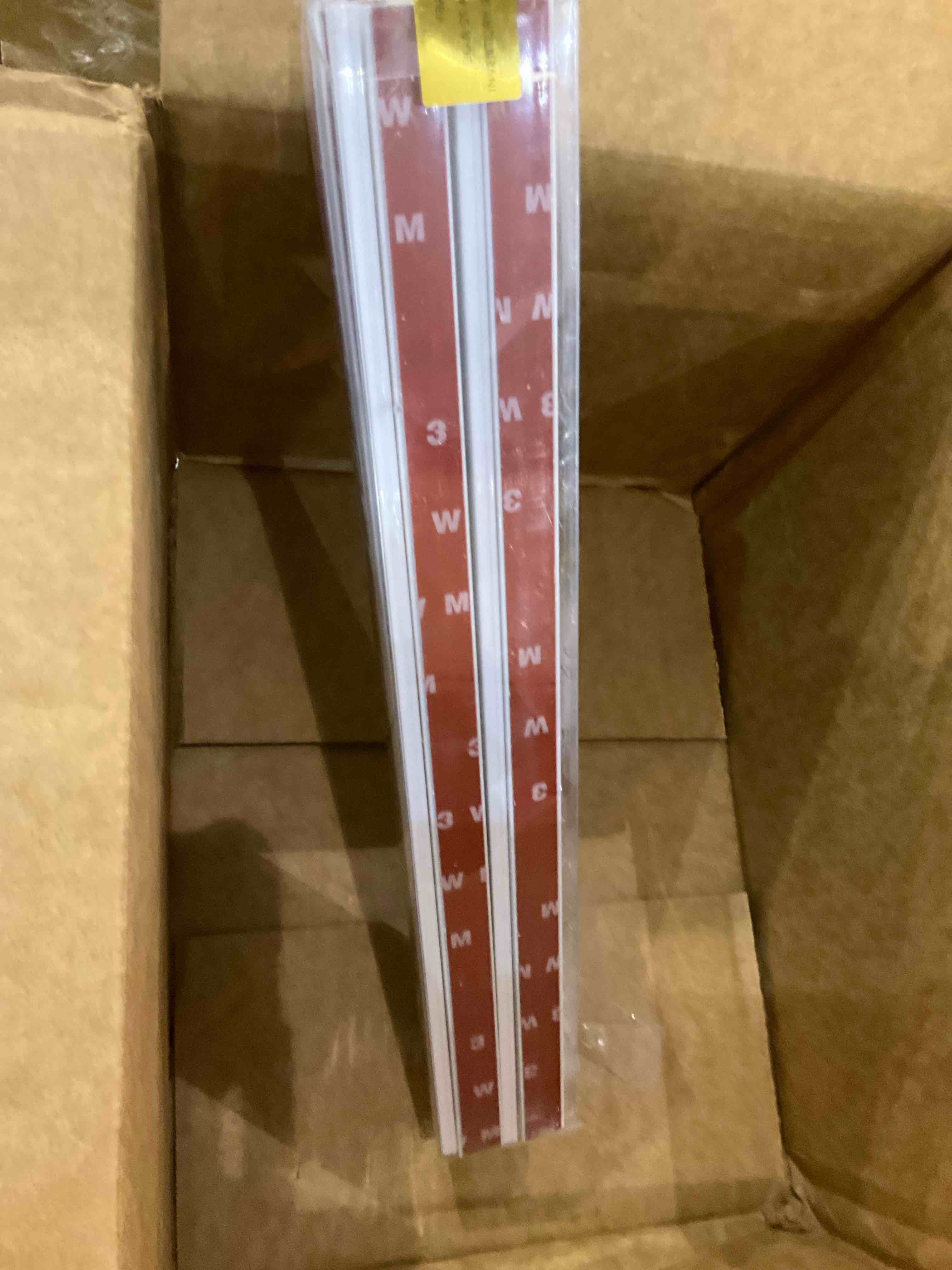 https://s3.amazonaws.com/lotting-images-prod/BargainHunt/EXS01143925_1721314405390.jpeg