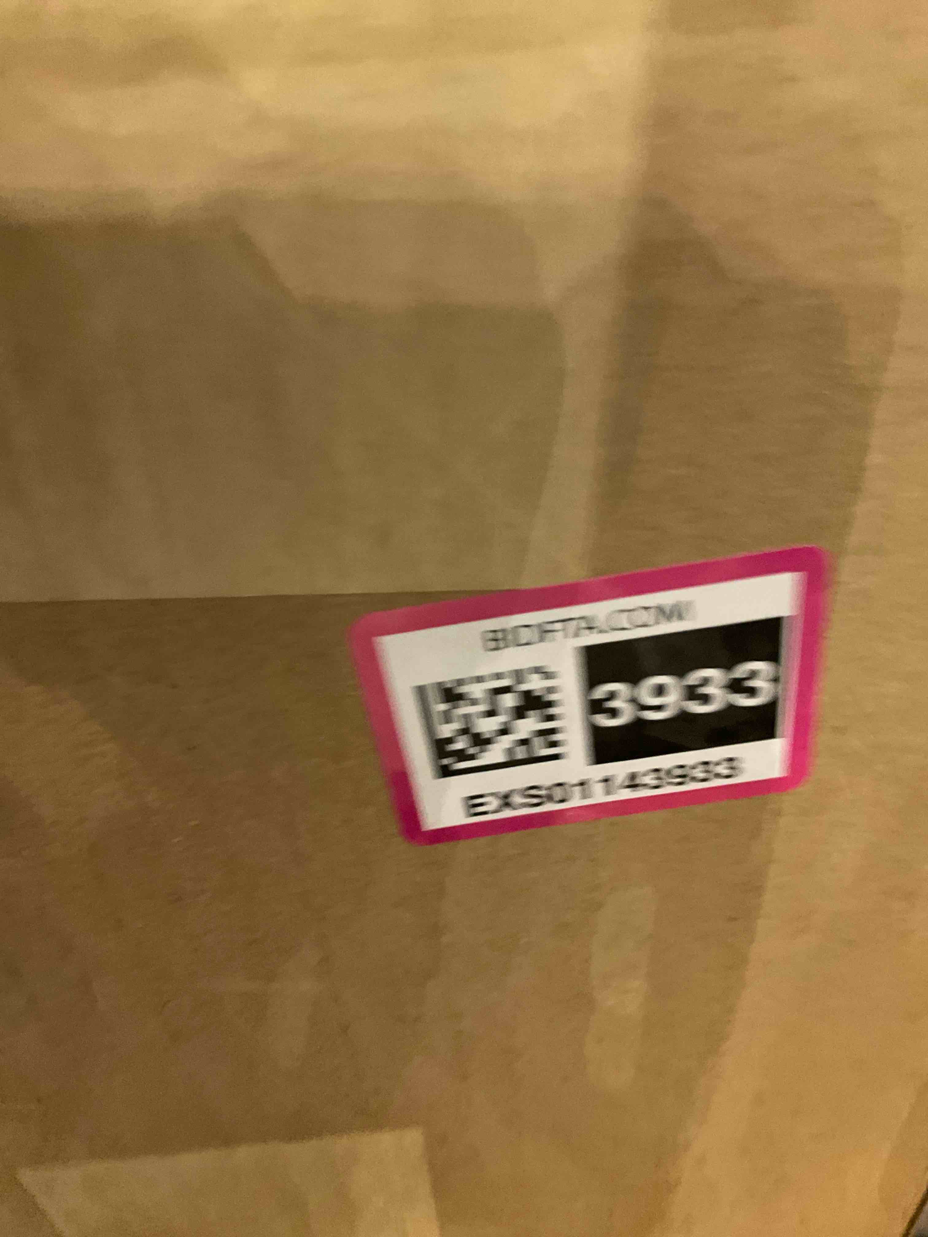 https://s3.amazonaws.com/lotting-images-prod/BargainHunt/EXS01143933_1721316489774.jpeg