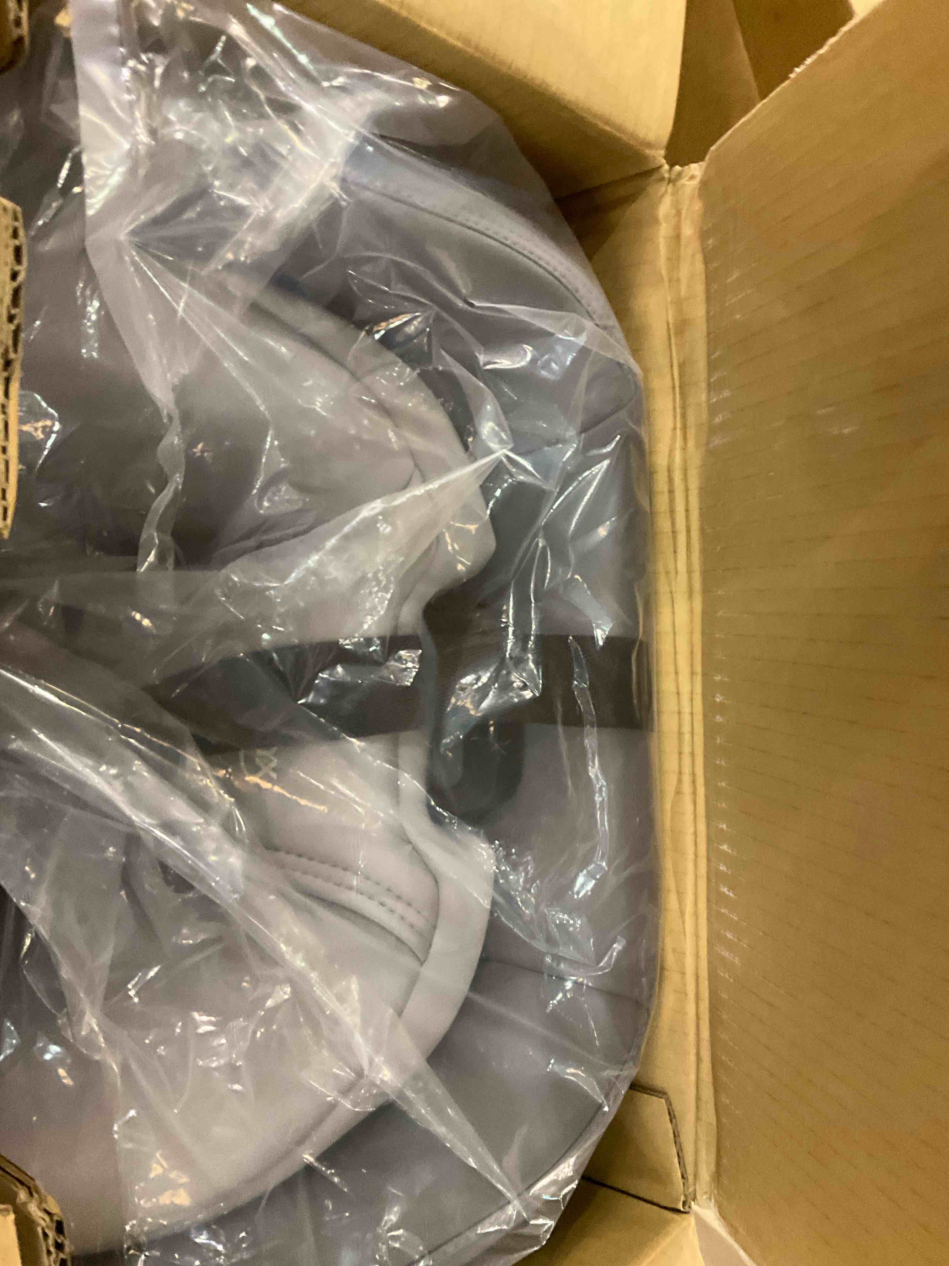 https://s3.amazonaws.com/lotting-images-prod/BargainHunt/EXS01143936_1721317014268.jpeg