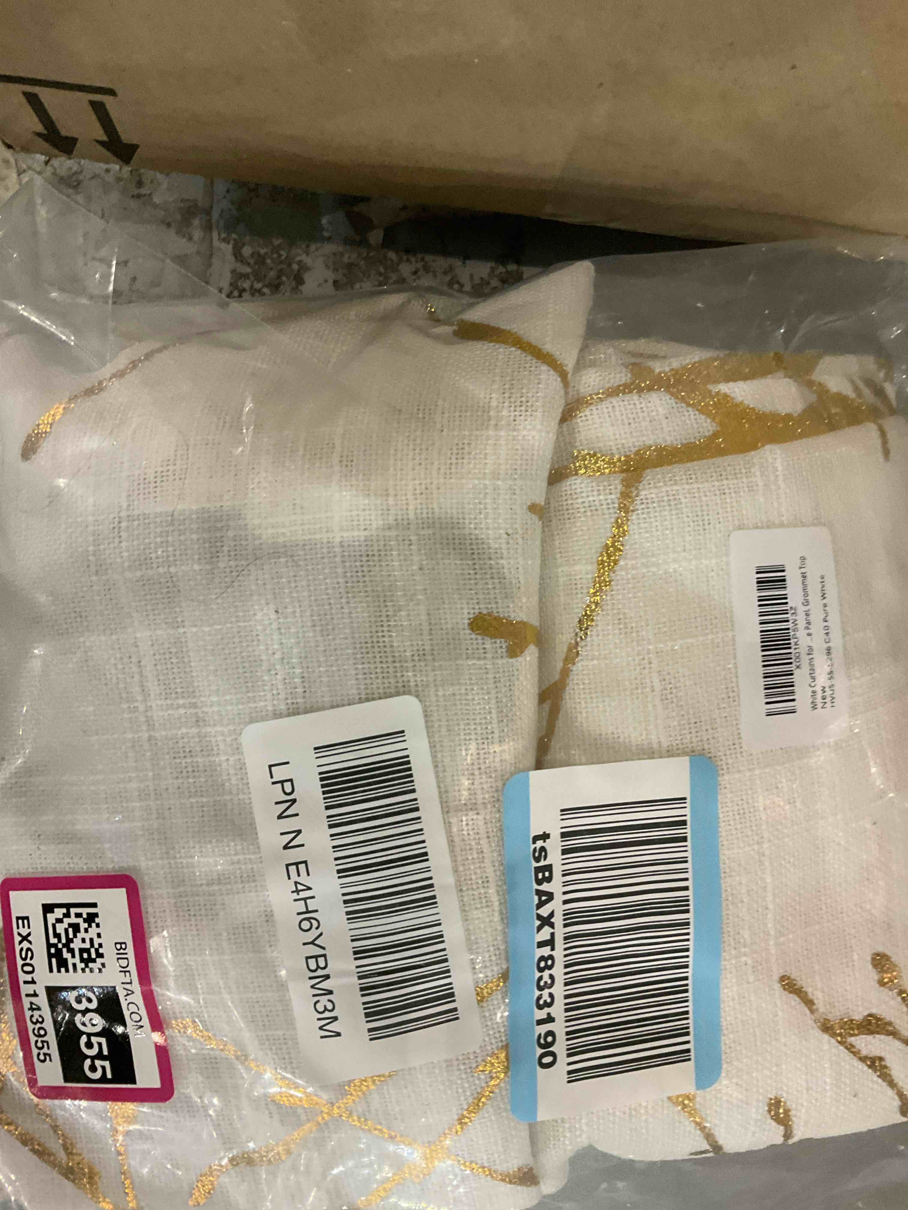 https://s3.amazonaws.com/lotting-images-prod/BargainHunt/EXS01143955_1721648878403.jpeg