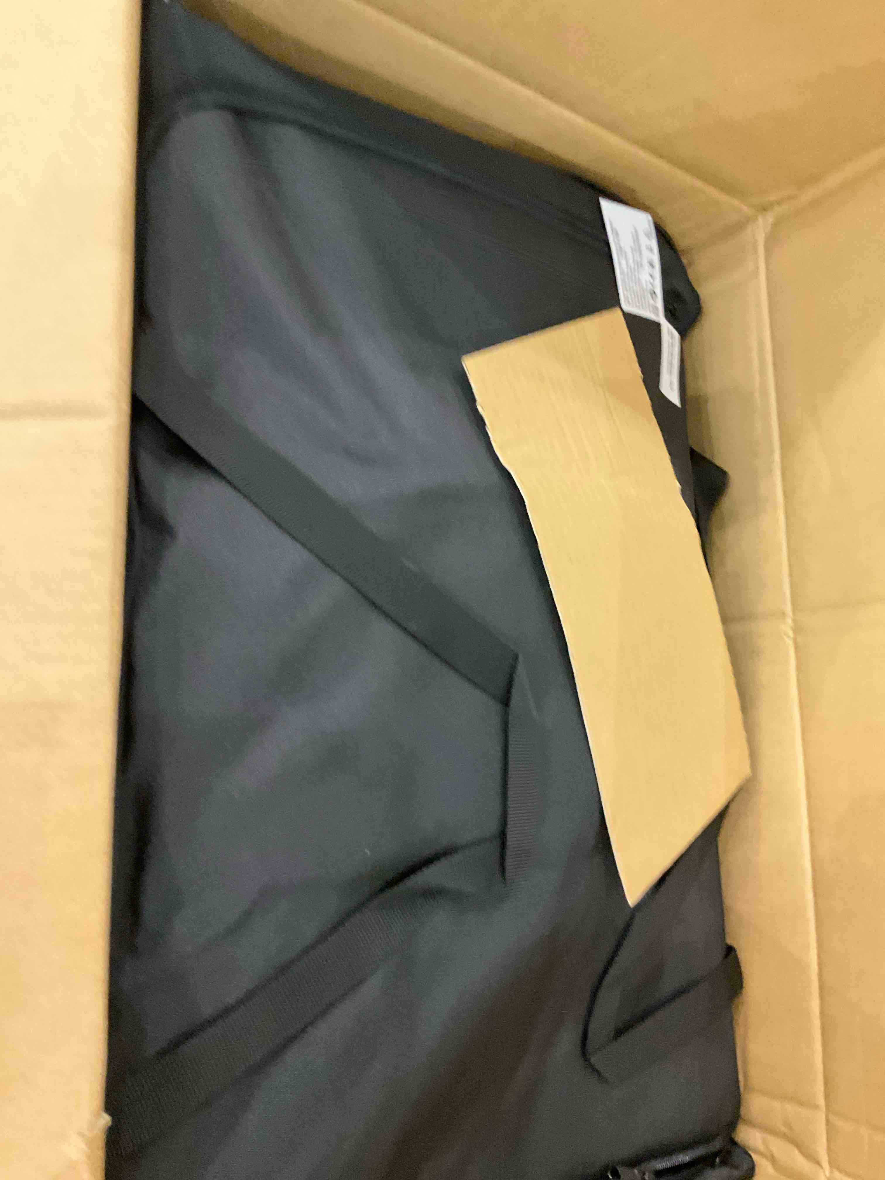 https://s3.amazonaws.com/lotting-images-prod/BargainHunt/EXS01143968_1721651048167.jpeg