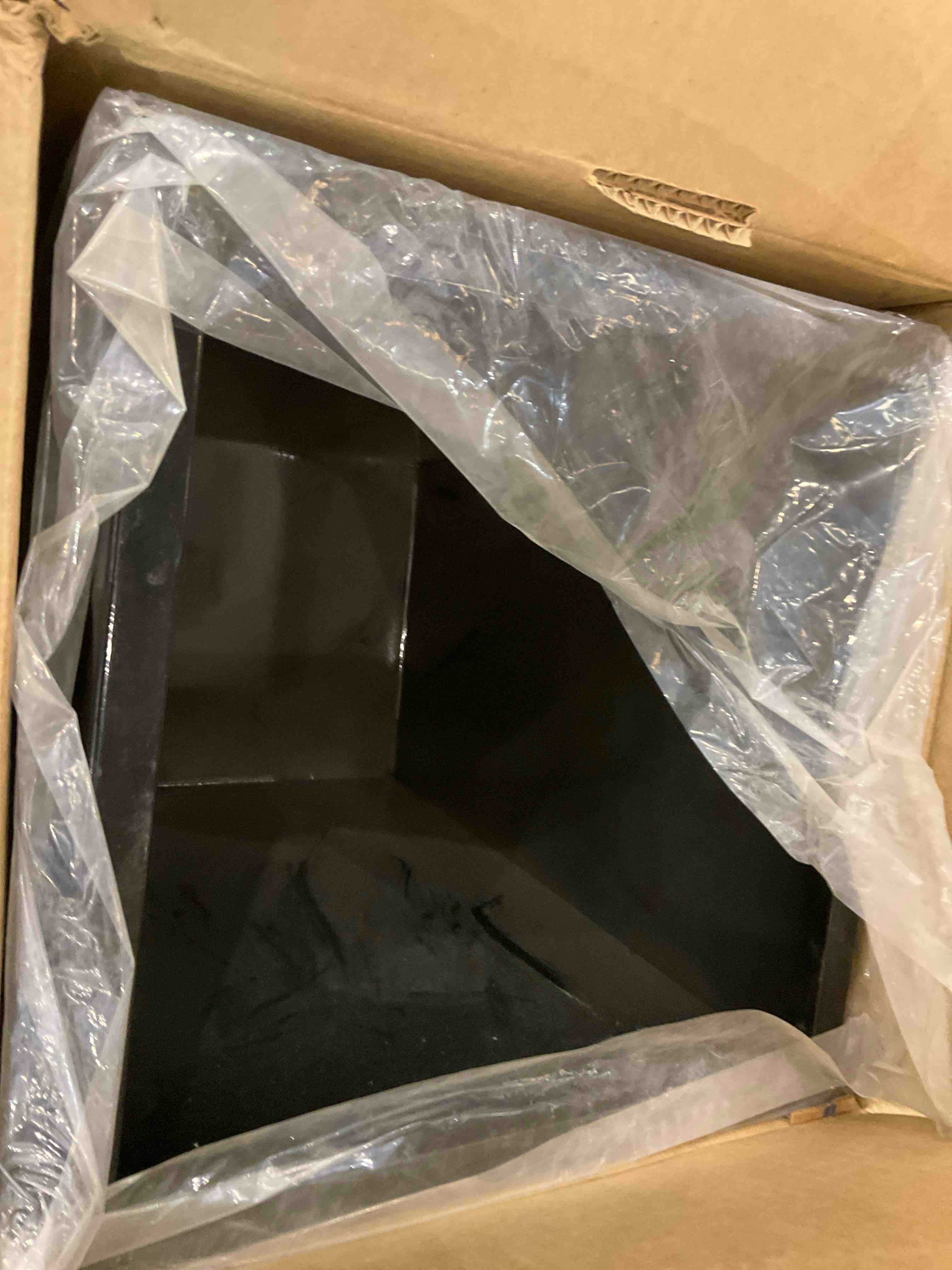 https://s3.amazonaws.com/lotting-images-prod/BargainHunt/EXS01143995_1721674354032.jpeg