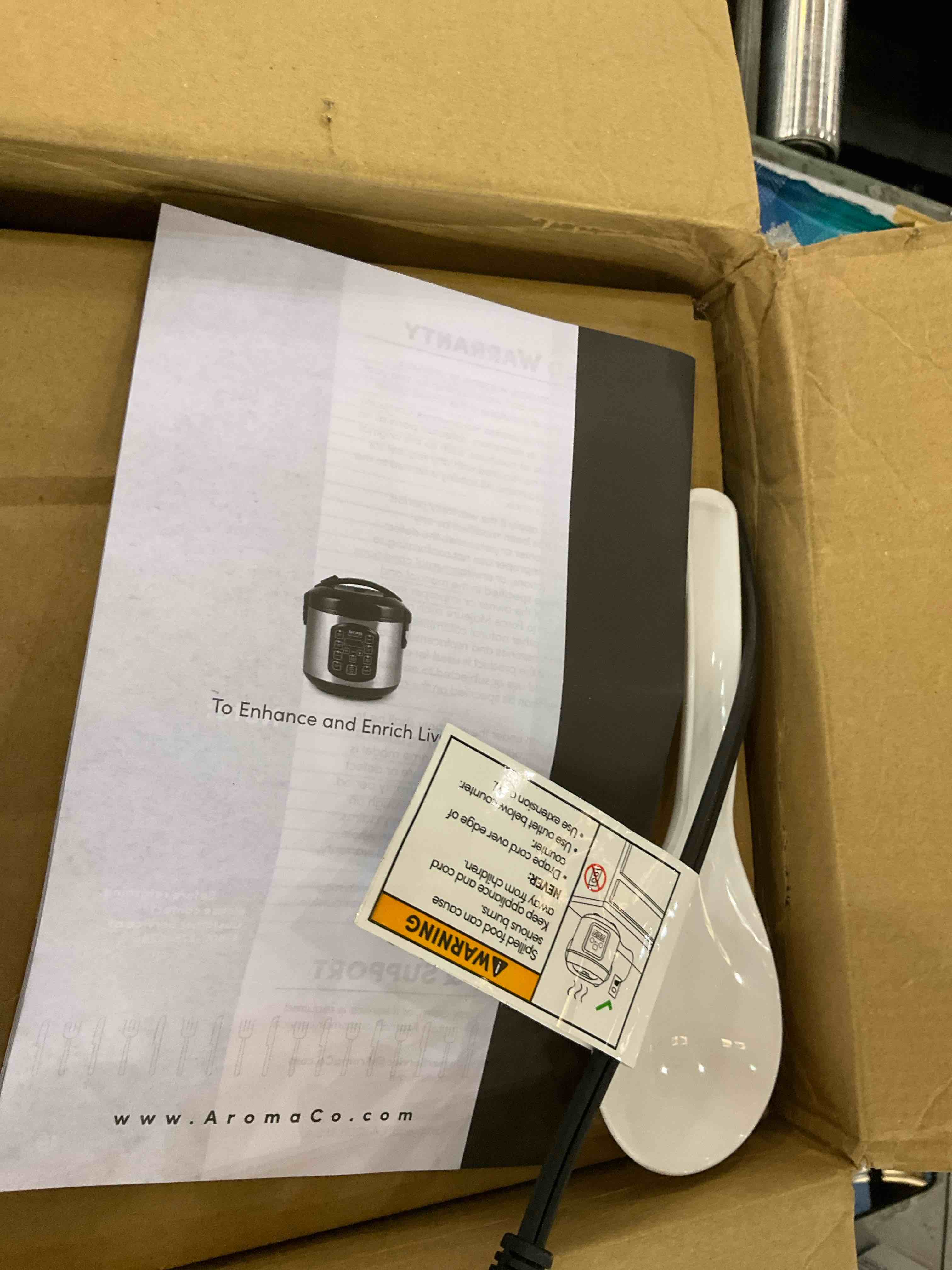 https://s3.amazonaws.com/lotting-images-prod/BargainHunt/EXS01144543_1708699820237.jpeg