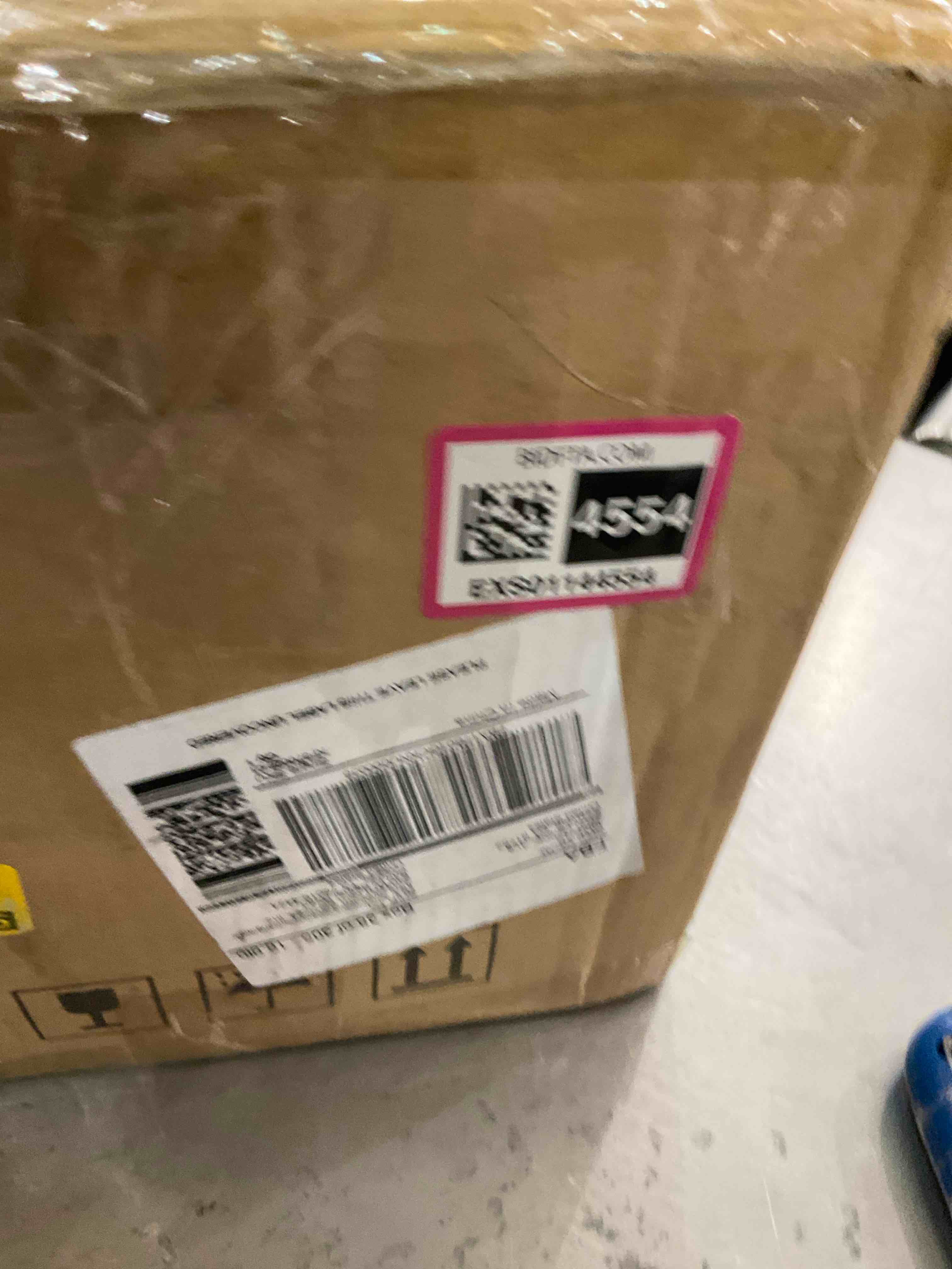 https://s3.amazonaws.com/lotting-images-prod/BargainHunt/EXS01144554_1708702382492.jpeg