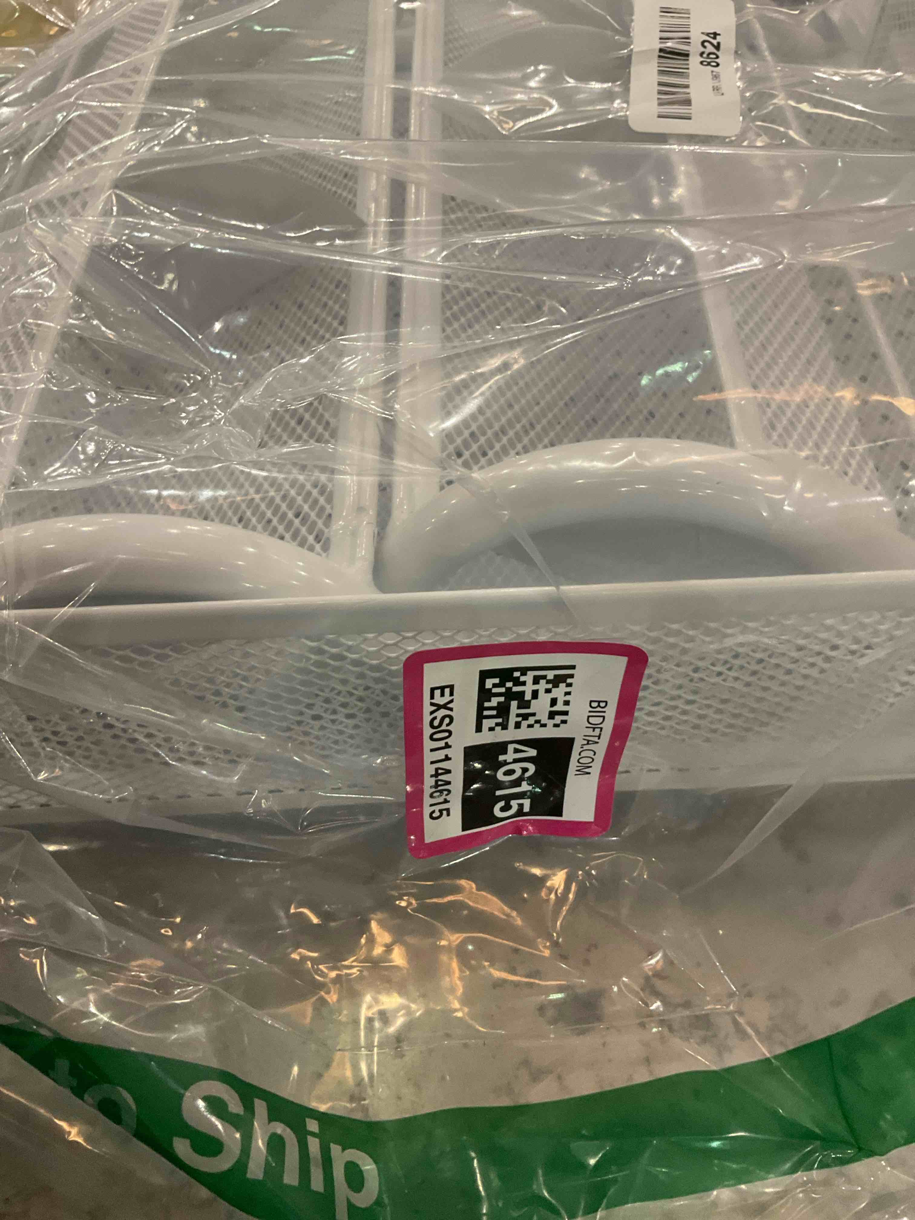 https://s3.amazonaws.com/lotting-images-prod/BargainHunt/EXS01144615_1708713303338.jpeg