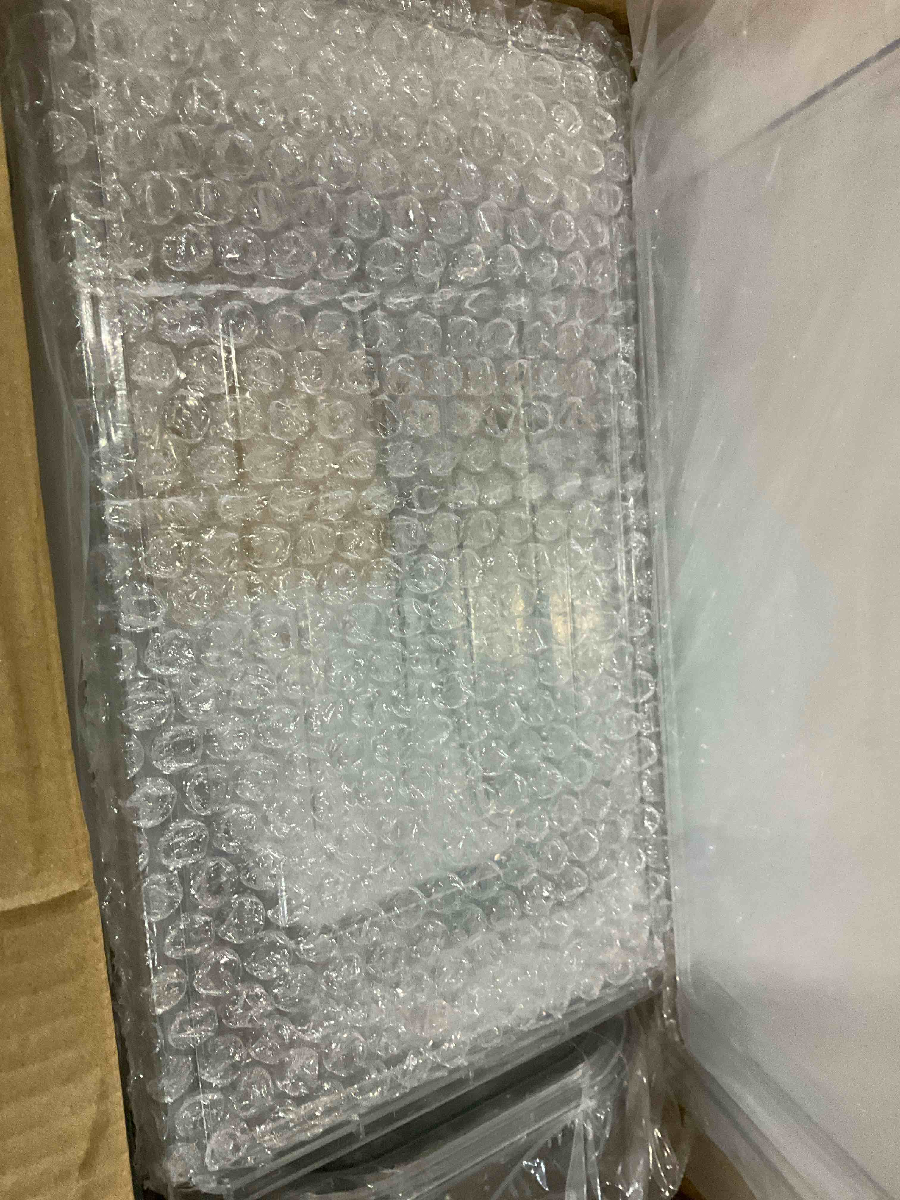 https://s3.amazonaws.com/lotting-images-prod/BargainHunt/EXS01144786_1709036292561.jpeg