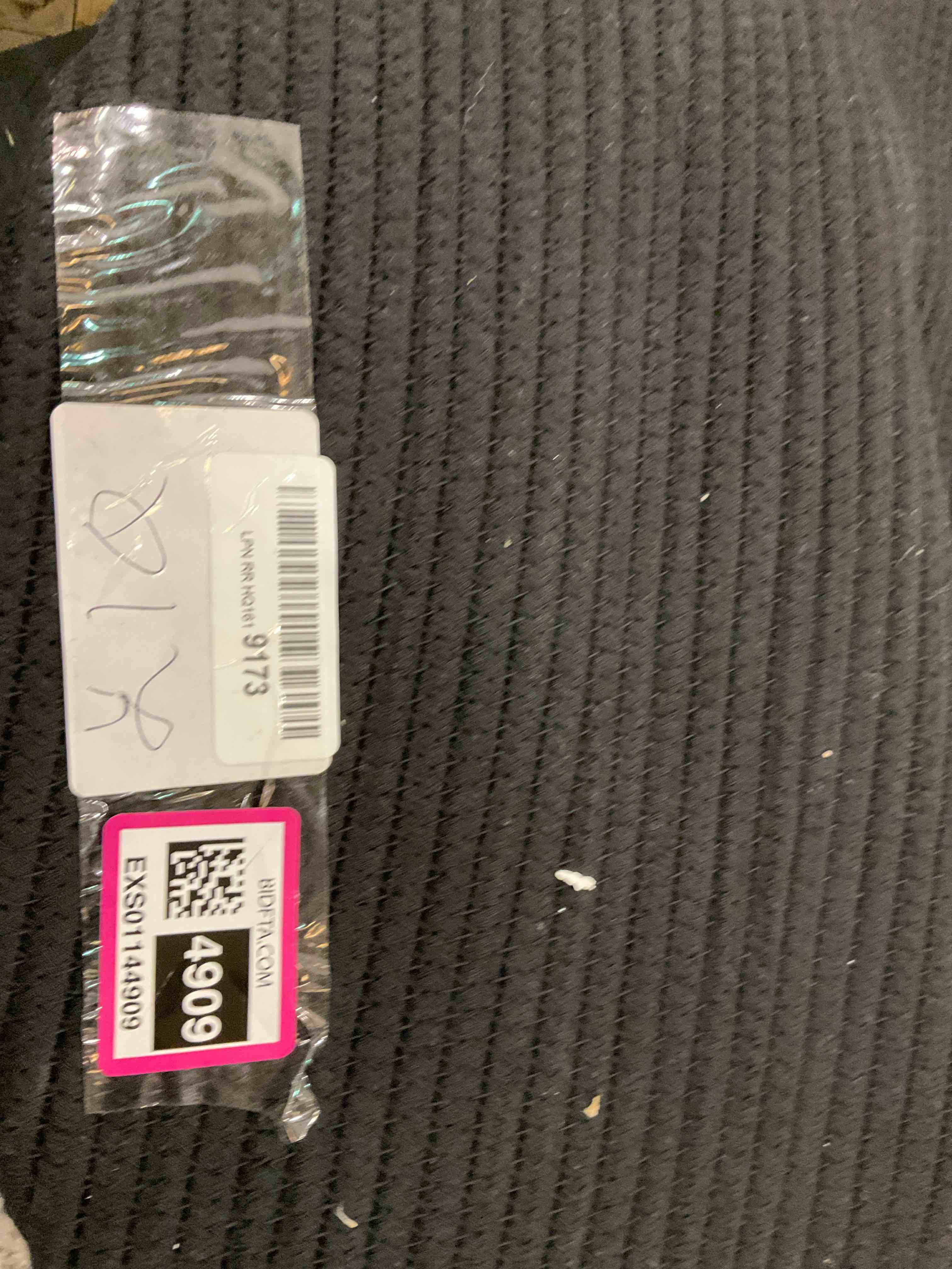 https://s3.amazonaws.com/lotting-images-prod/BargainHunt/EXS01144909_1709064060824.jpeg