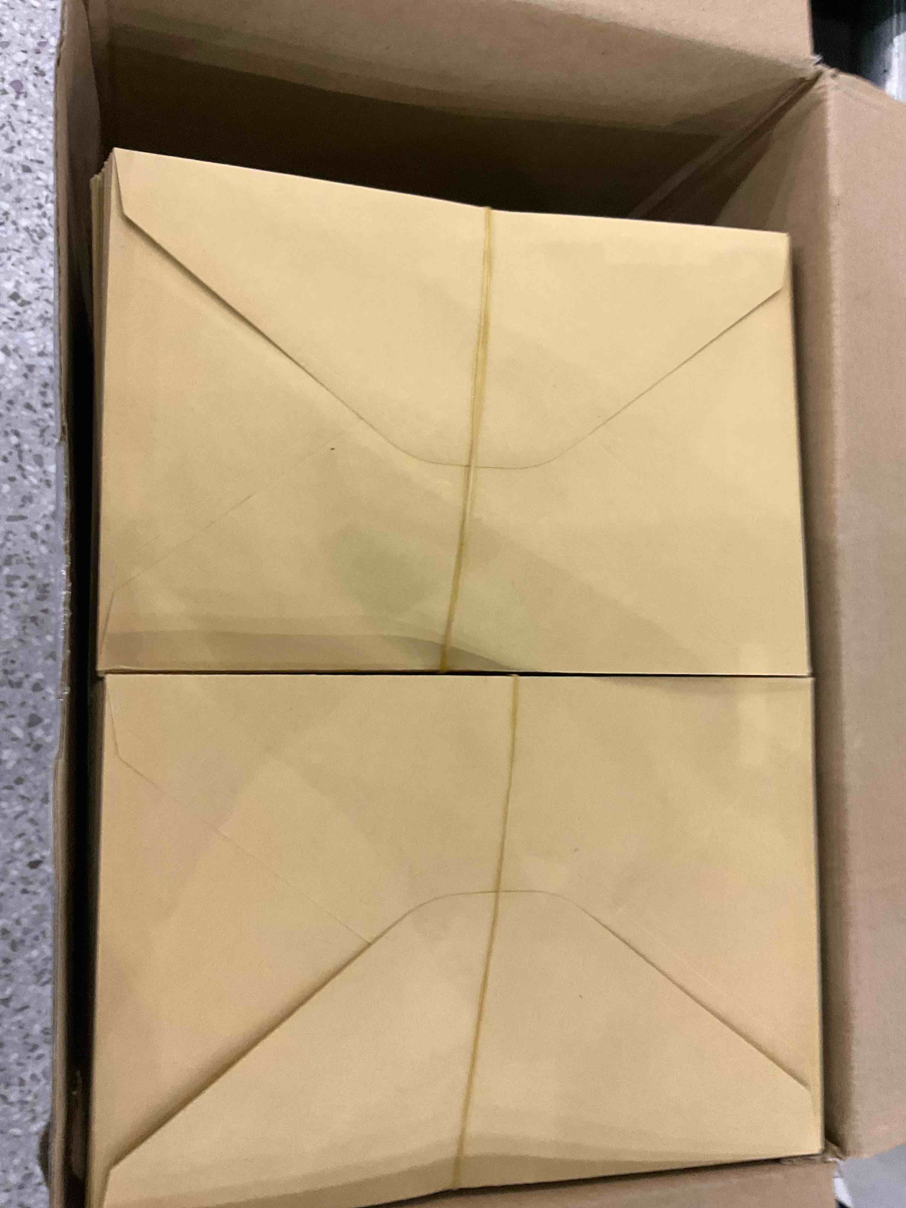 https://s3.amazonaws.com/lotting-images-prod/BargainHunt/EXS01144920_1709123253914.jpeg