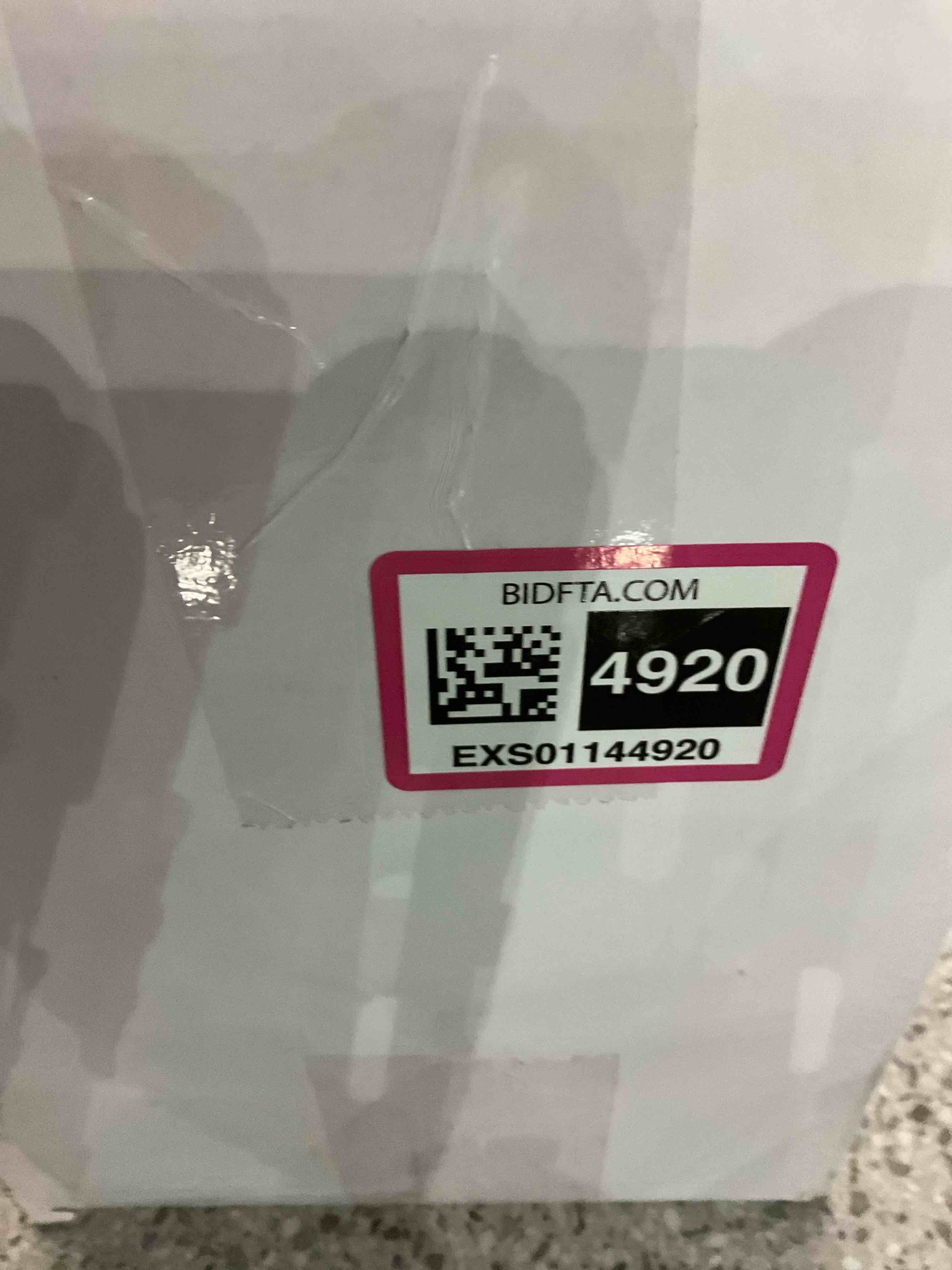 https://s3.amazonaws.com/lotting-images-prod/BargainHunt/EXS01144920_1709123286087.jpeg