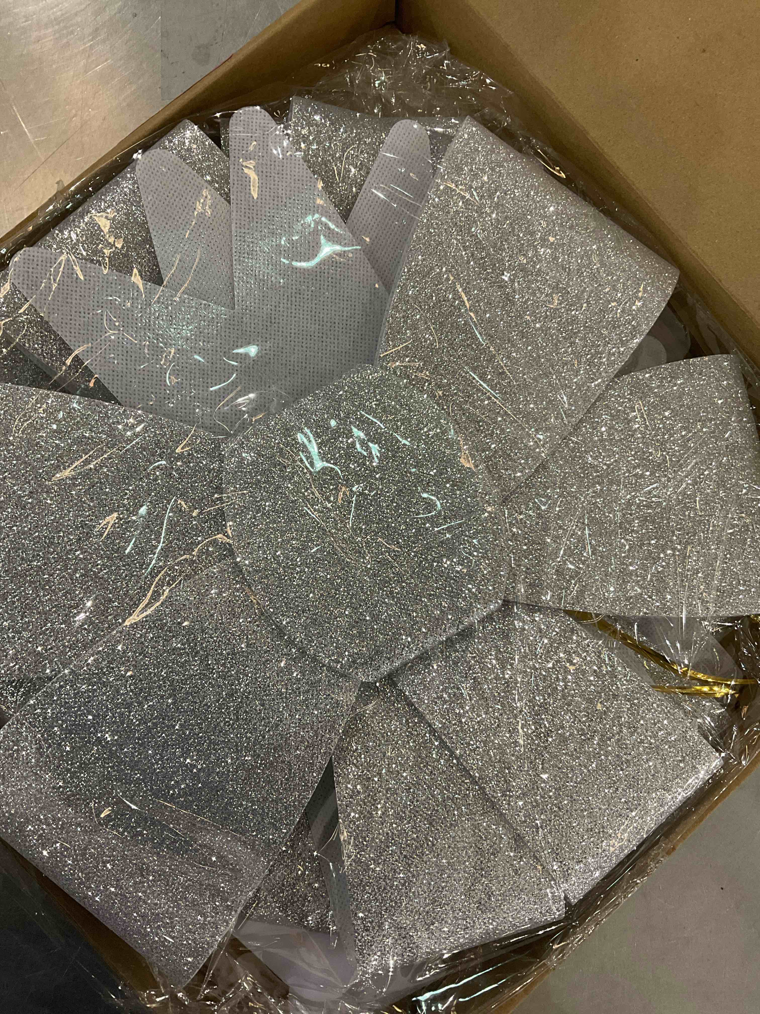 https://s3.amazonaws.com/lotting-images-prod/BargainHunt/EXS01145162_1709045213072.jpeg