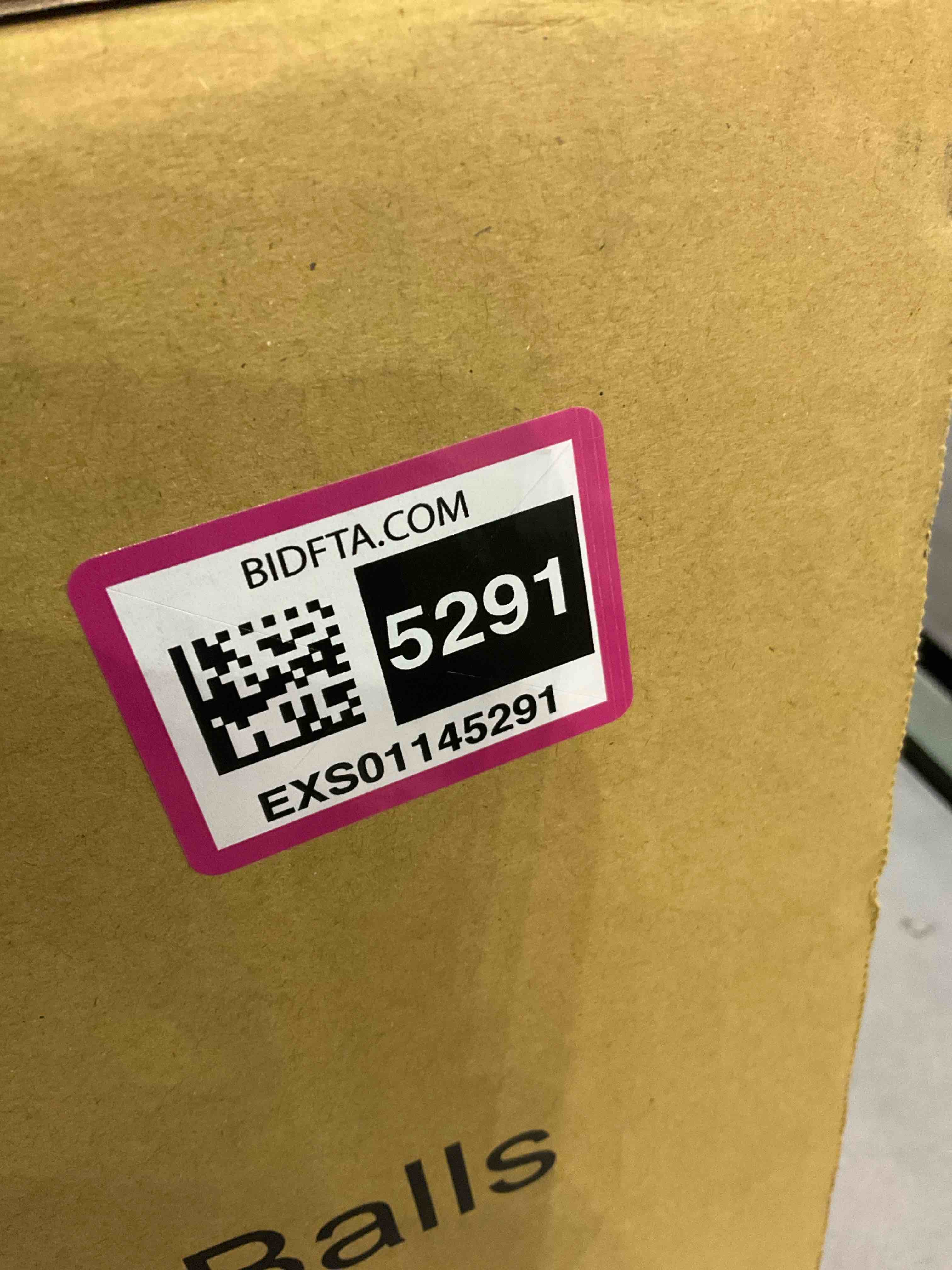 https://s3.amazonaws.com/lotting-images-prod/BargainHunt/EXS01145291_1709125787584.jpeg
