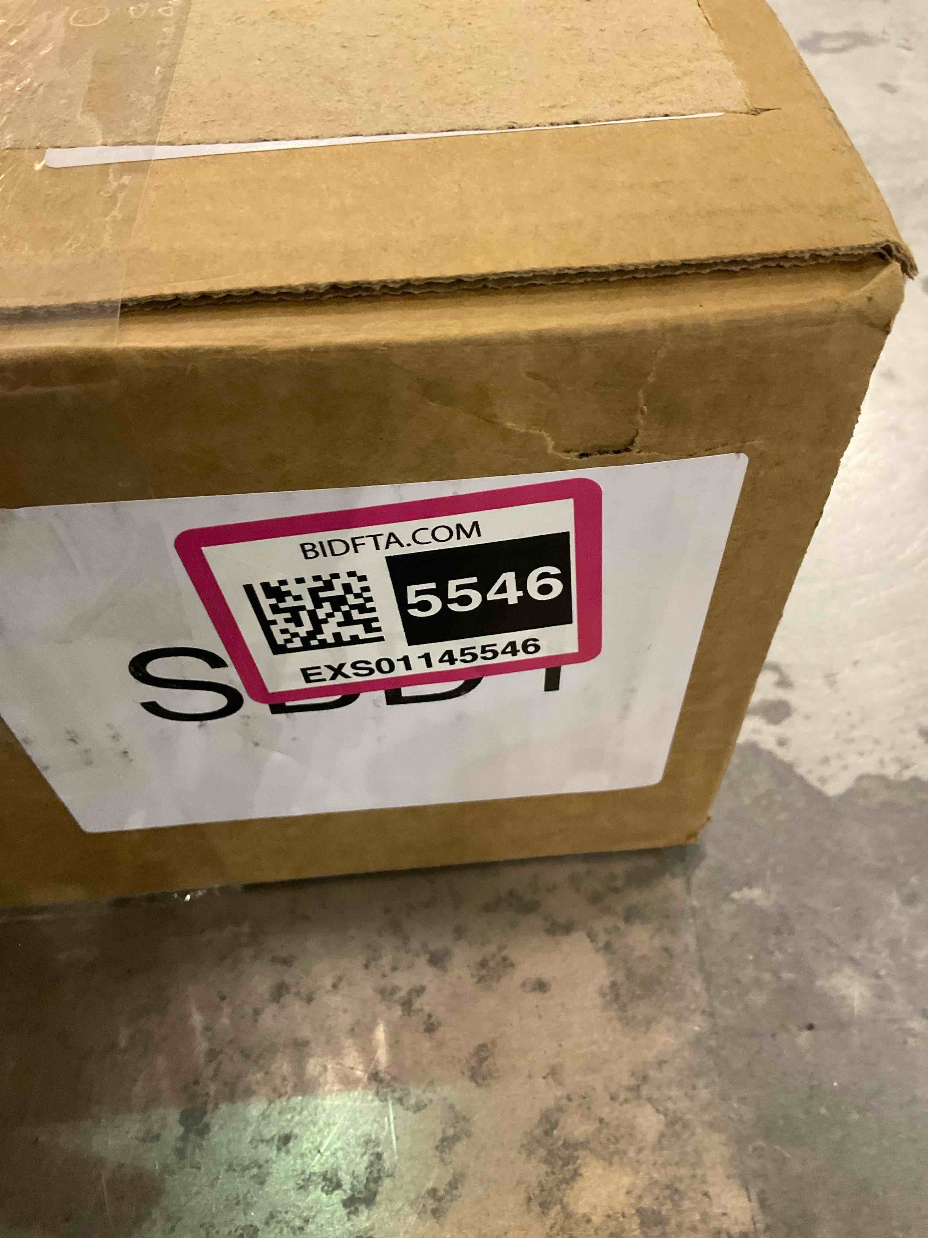 https://s3.amazonaws.com/lotting-images-prod/BargainHunt/EXS01145546_1708371991073.jpeg