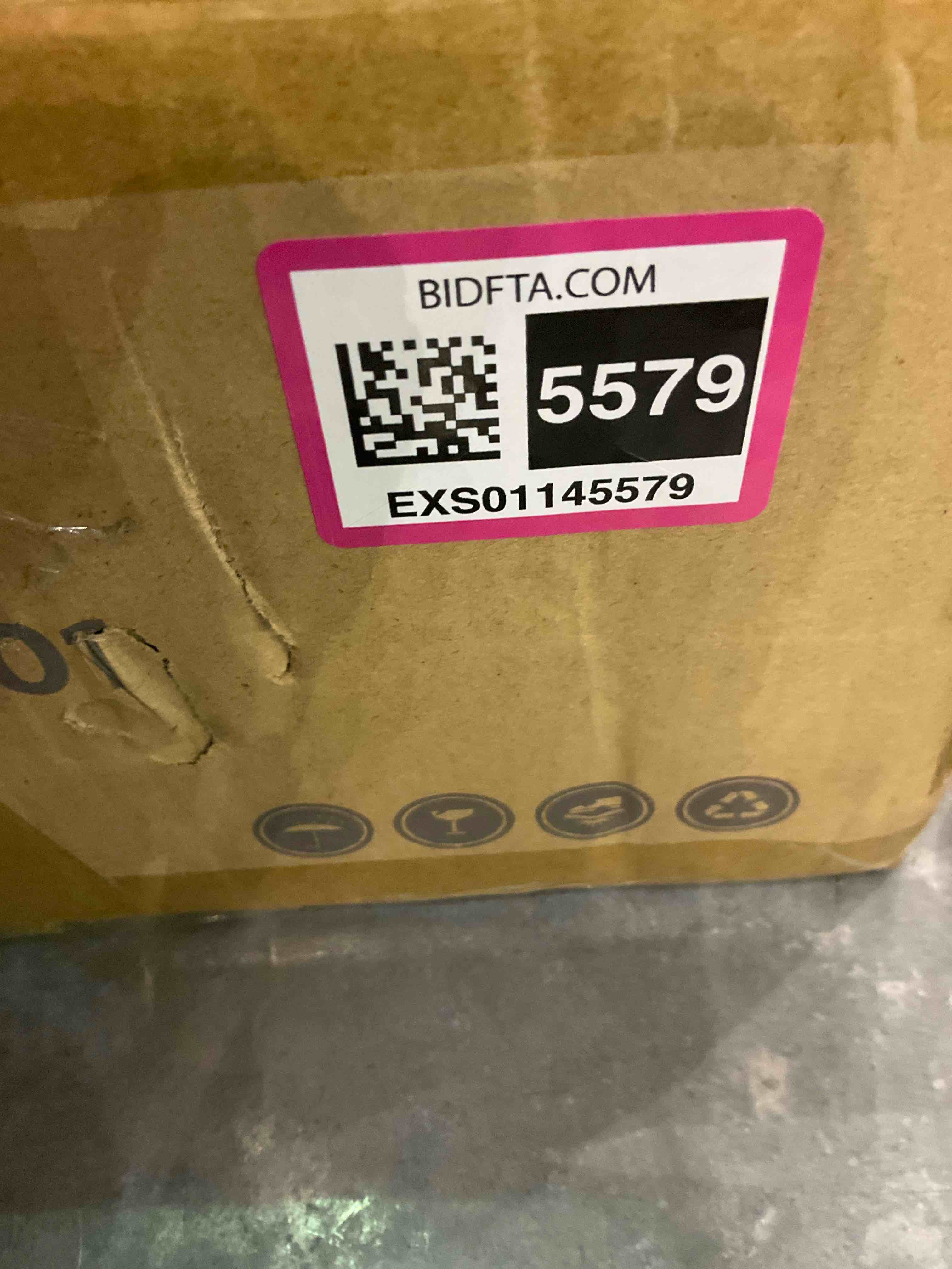 https://s3.amazonaws.com/lotting-images-prod/BargainHunt/EXS01145579_1708434595950.jpeg