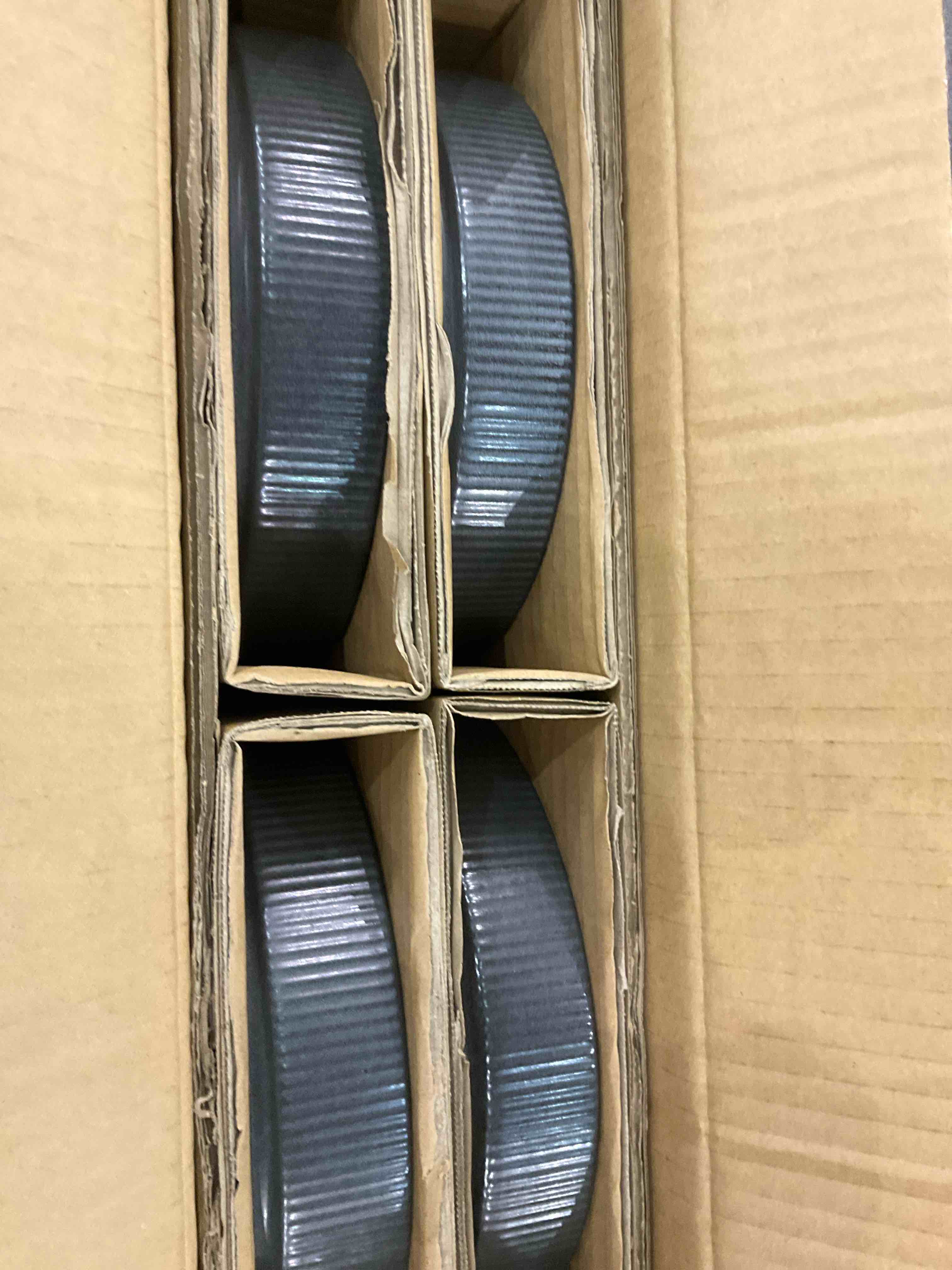 https://s3.amazonaws.com/lotting-images-prod/BargainHunt/EXS01145580_1708434716257.jpeg