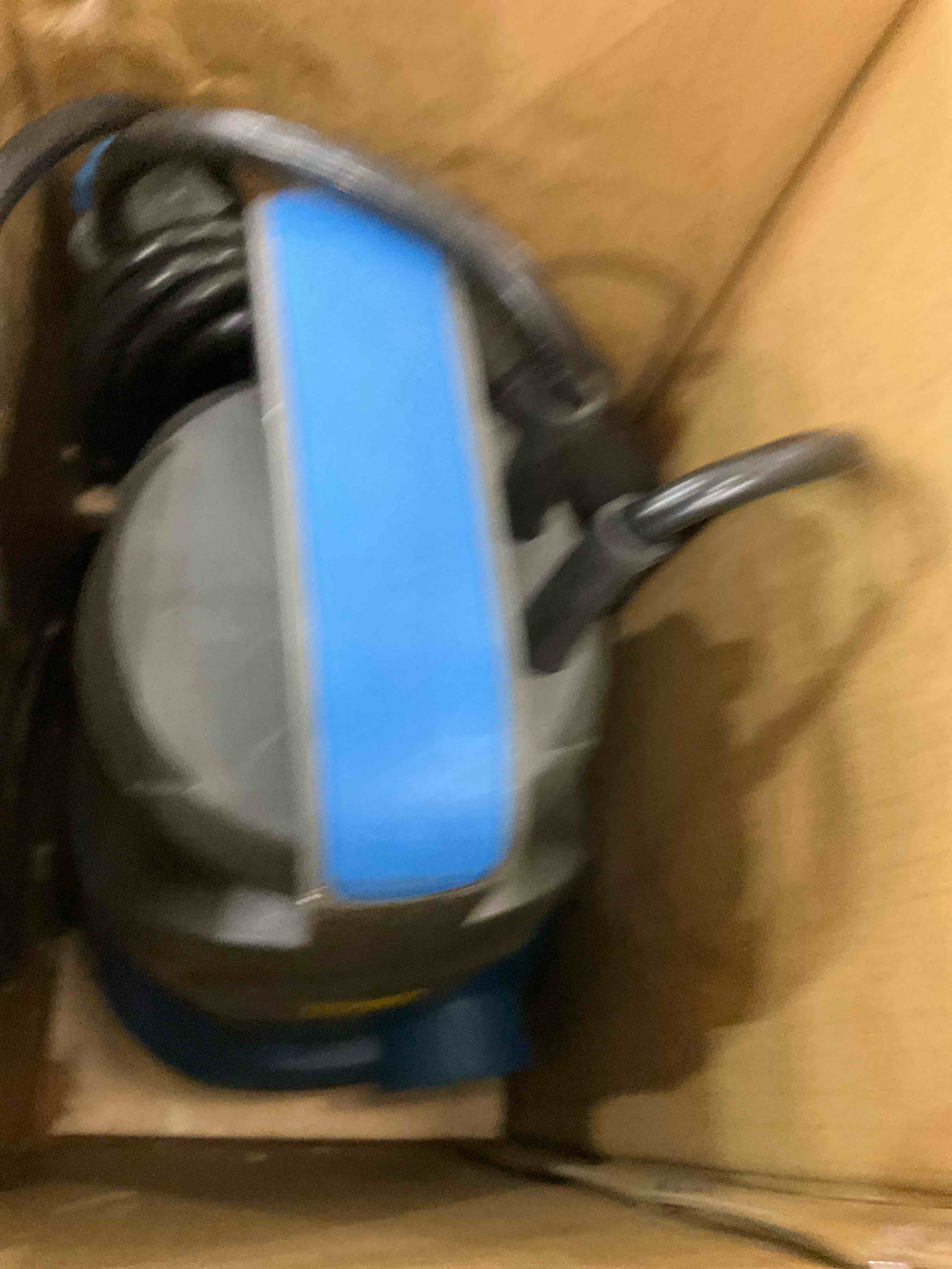 https://s3.amazonaws.com/lotting-images-prod/BargainHunt/EXS01145786_1708529287055.jpeg