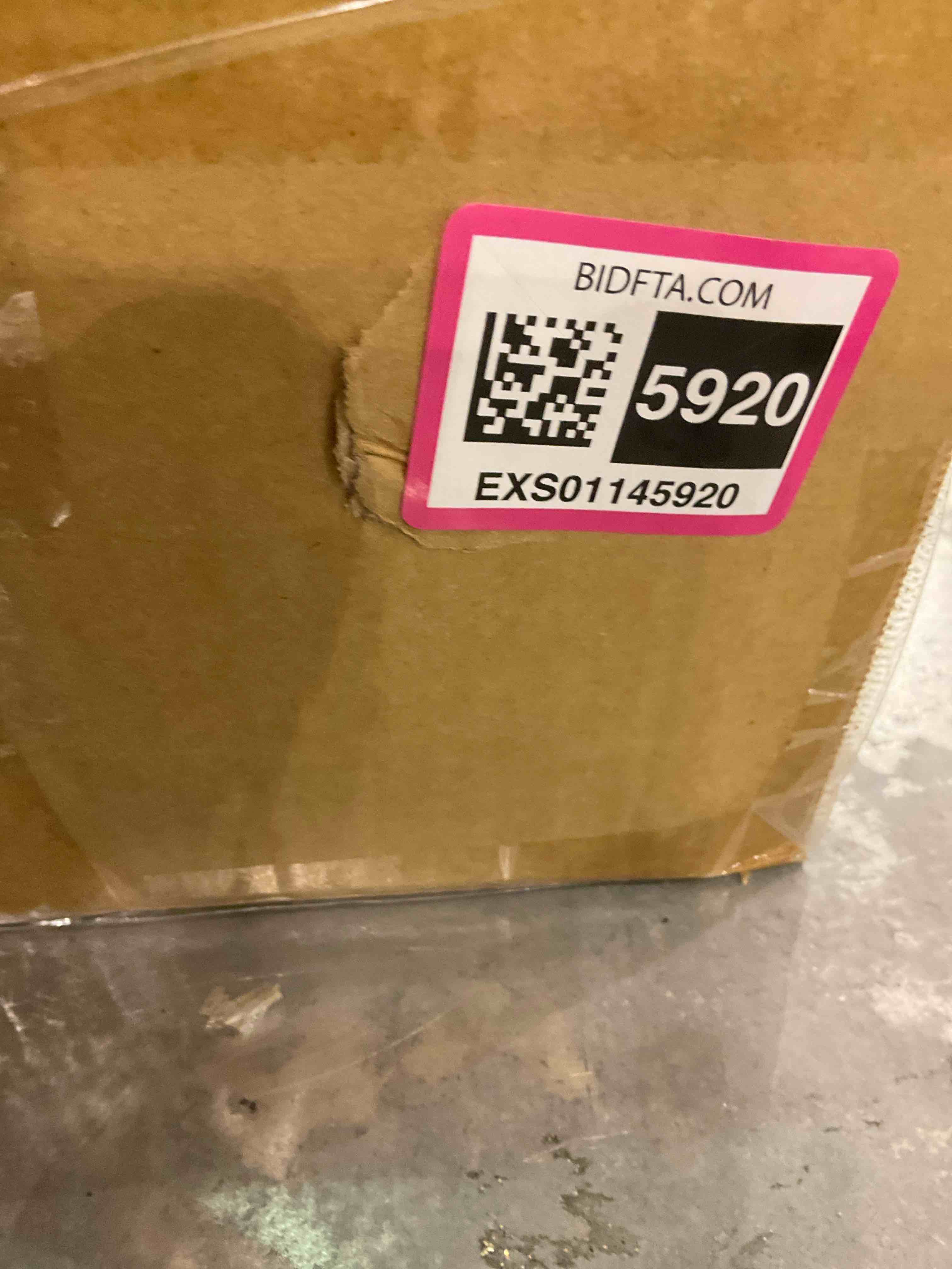 https://s3.amazonaws.com/lotting-images-prod/BargainHunt/EXS01145920_1708617272749.jpeg
