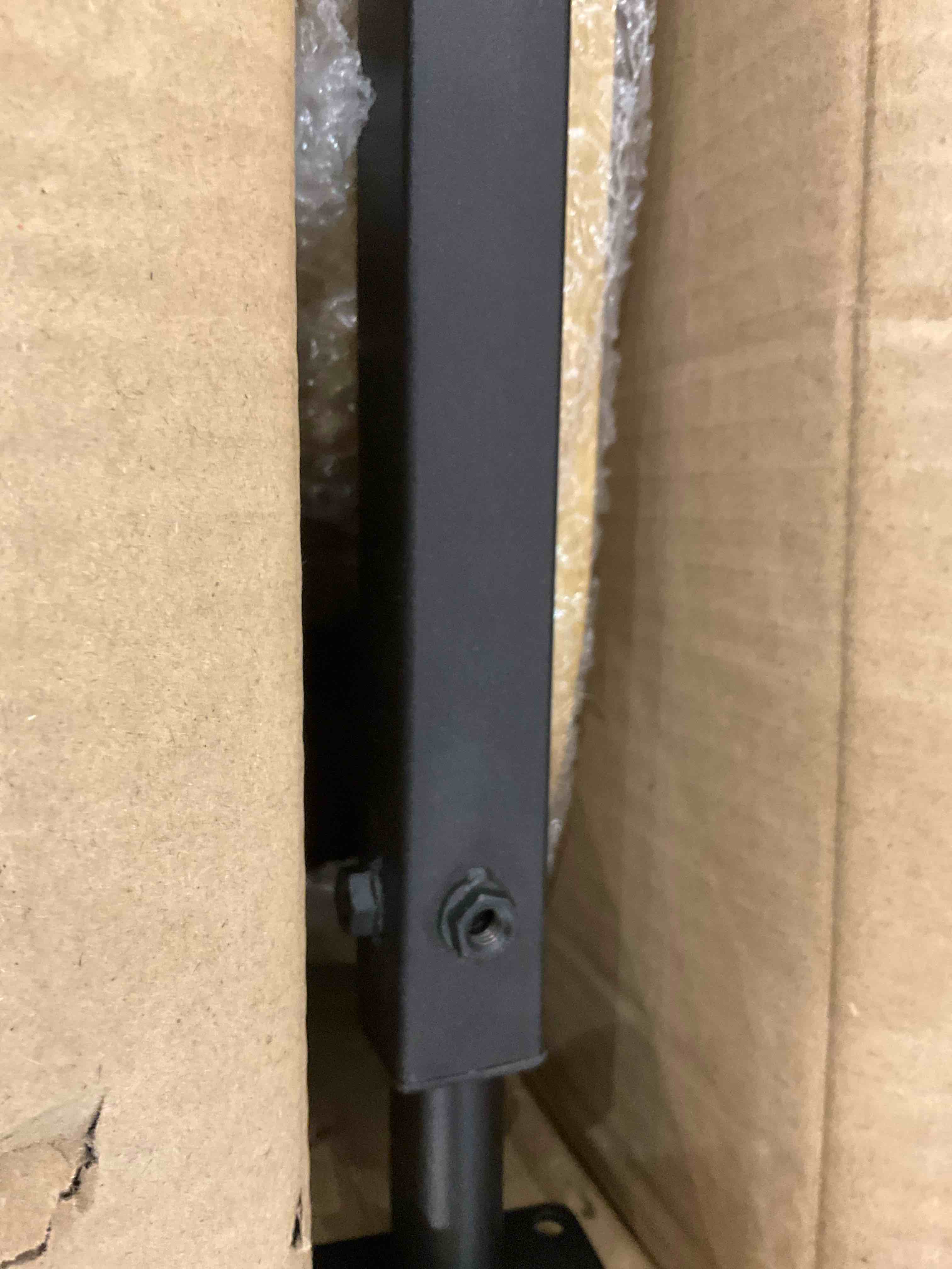 https://s3.amazonaws.com/lotting-images-prod/BargainHunt/EXS01145921_1708617365238.jpeg