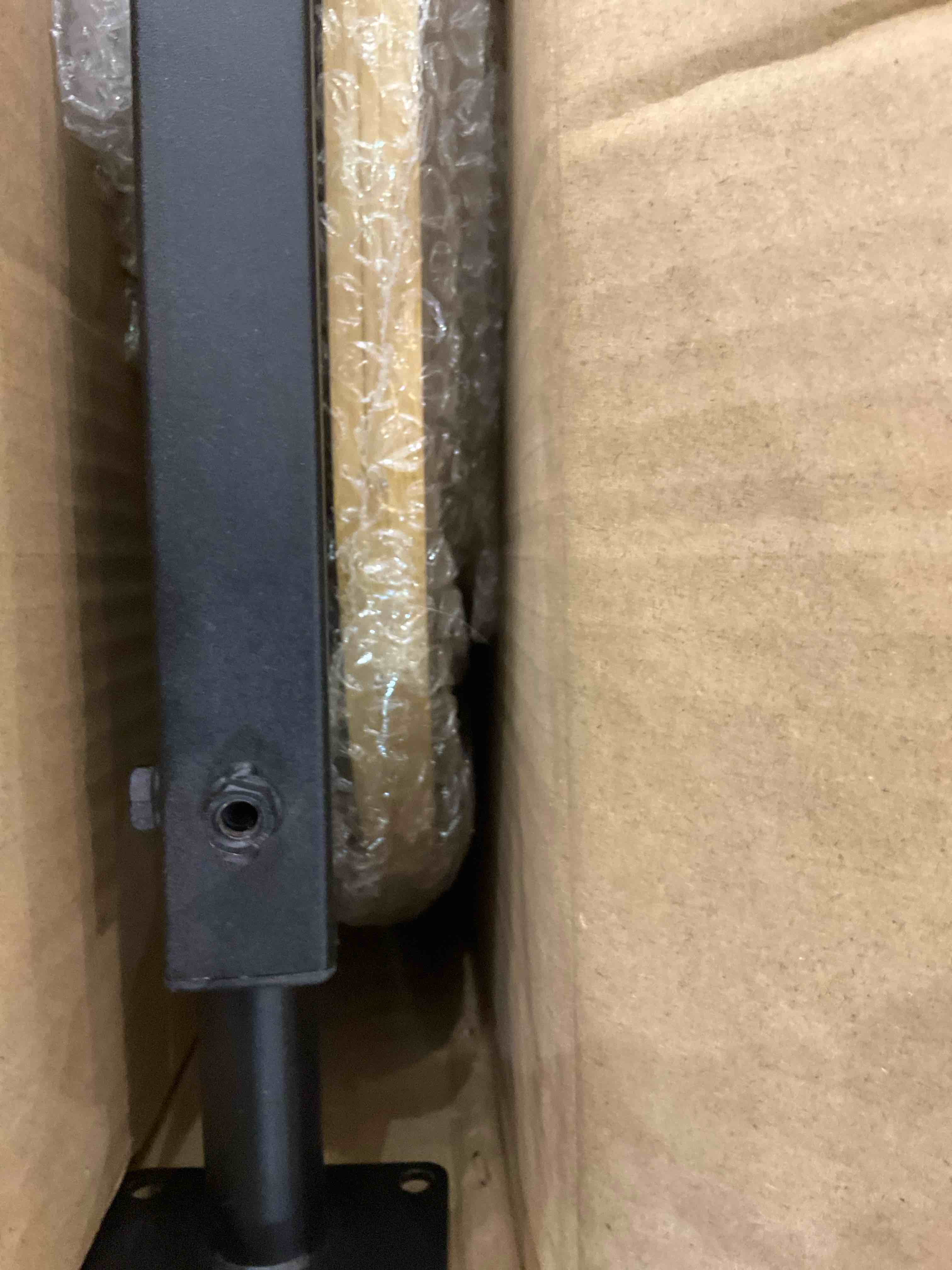 https://s3.amazonaws.com/lotting-images-prod/BargainHunt/EXS01145921_1708617366320.jpeg