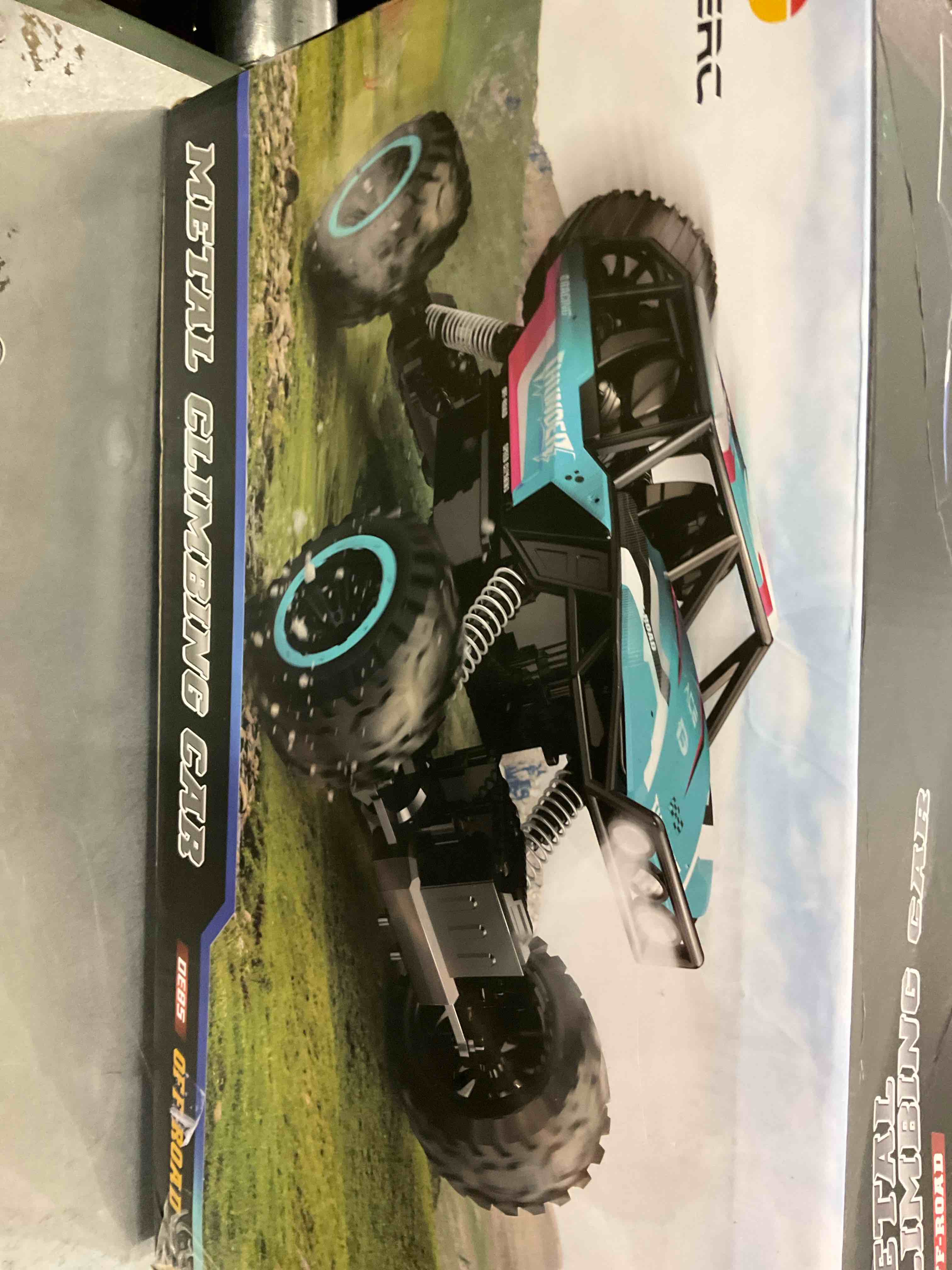 https://s3.amazonaws.com/lotting-images-prod/BargainHunt/EXS01145925_1708618200142.jpeg