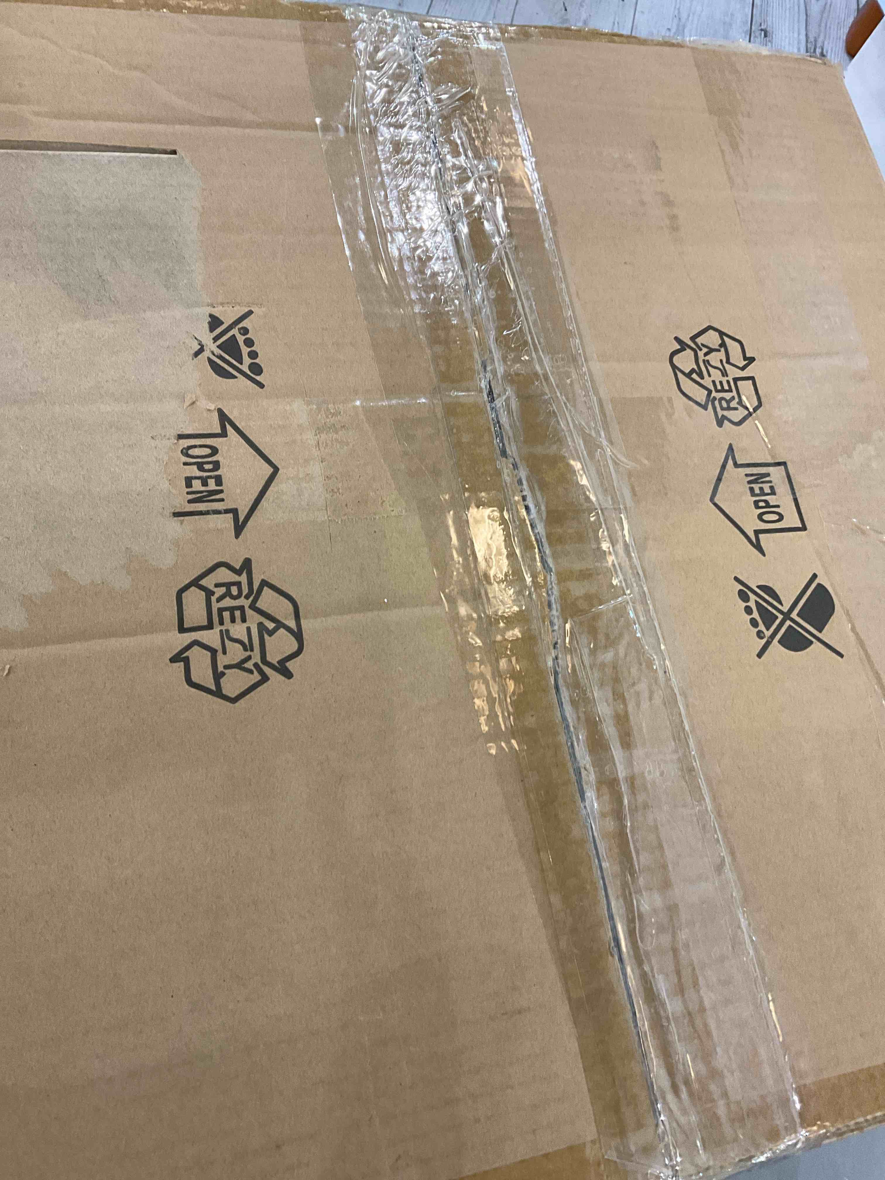 https://s3.amazonaws.com/lotting-images-prod/BargainHunt/EXS01146042_1708528714283.jpeg