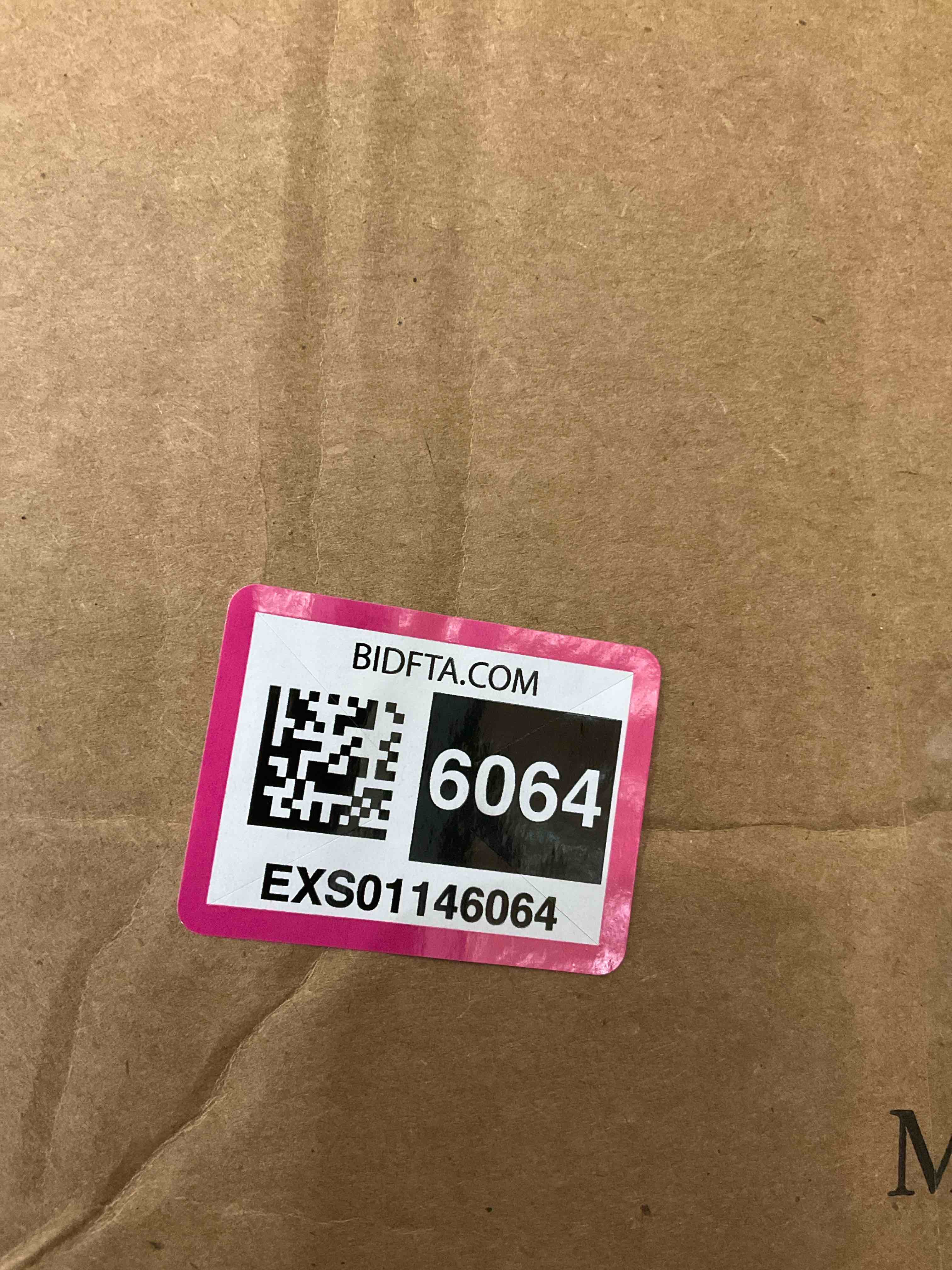 https://s3.amazonaws.com/lotting-images-prod/BargainHunt/EXS01146064_1708538061914.jpeg