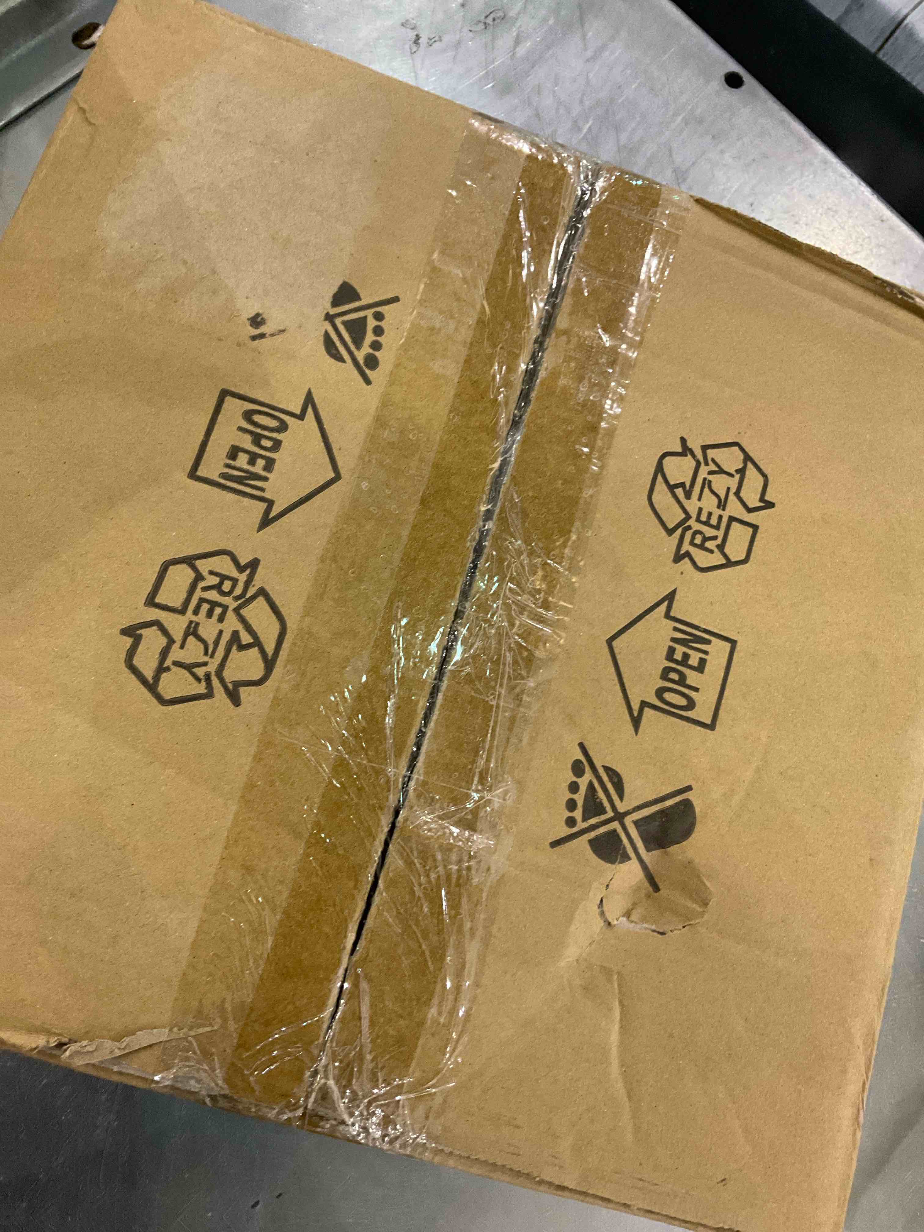 https://s3.amazonaws.com/lotting-images-prod/BargainHunt/EXS01146121_1708608410831.jpeg