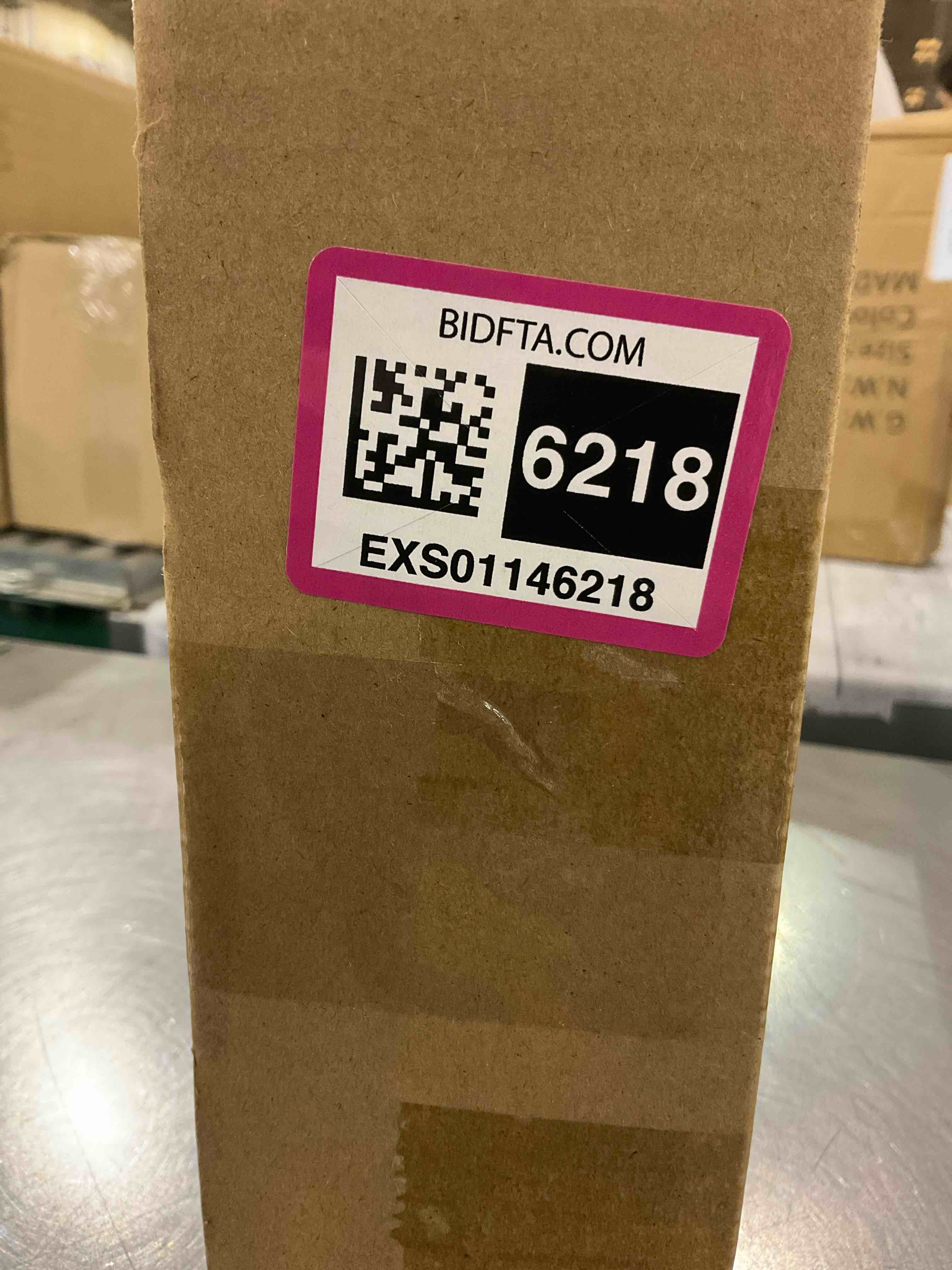 https://s3.amazonaws.com/lotting-images-prod/BargainHunt/EXS01146218_1708626191160.jpeg