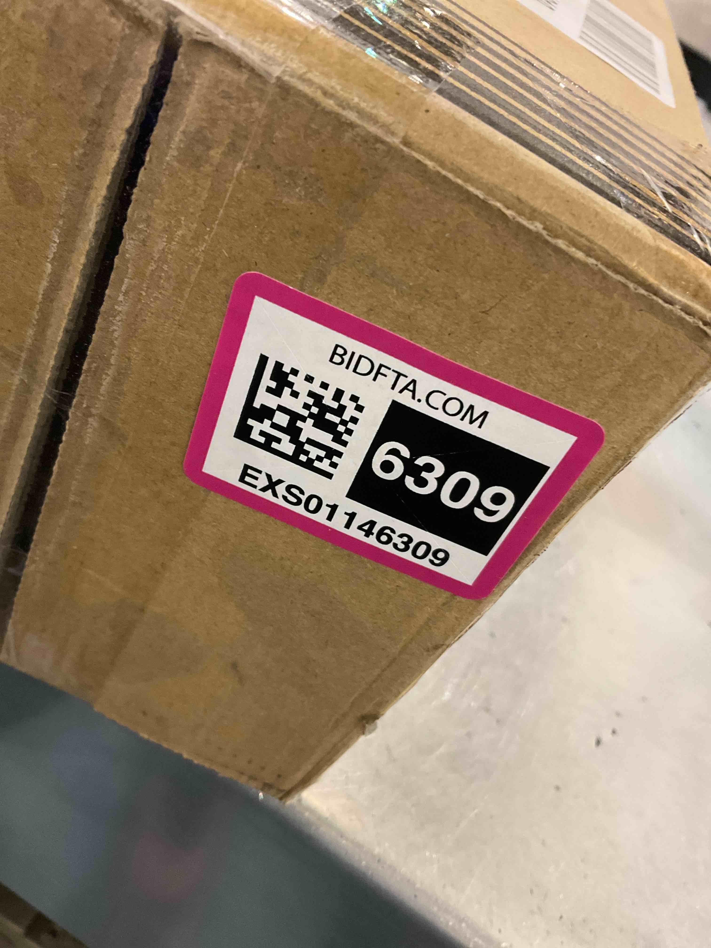 https://s3.amazonaws.com/lotting-images-prod/BargainHunt/EXS01146309_1708696042321.jpeg