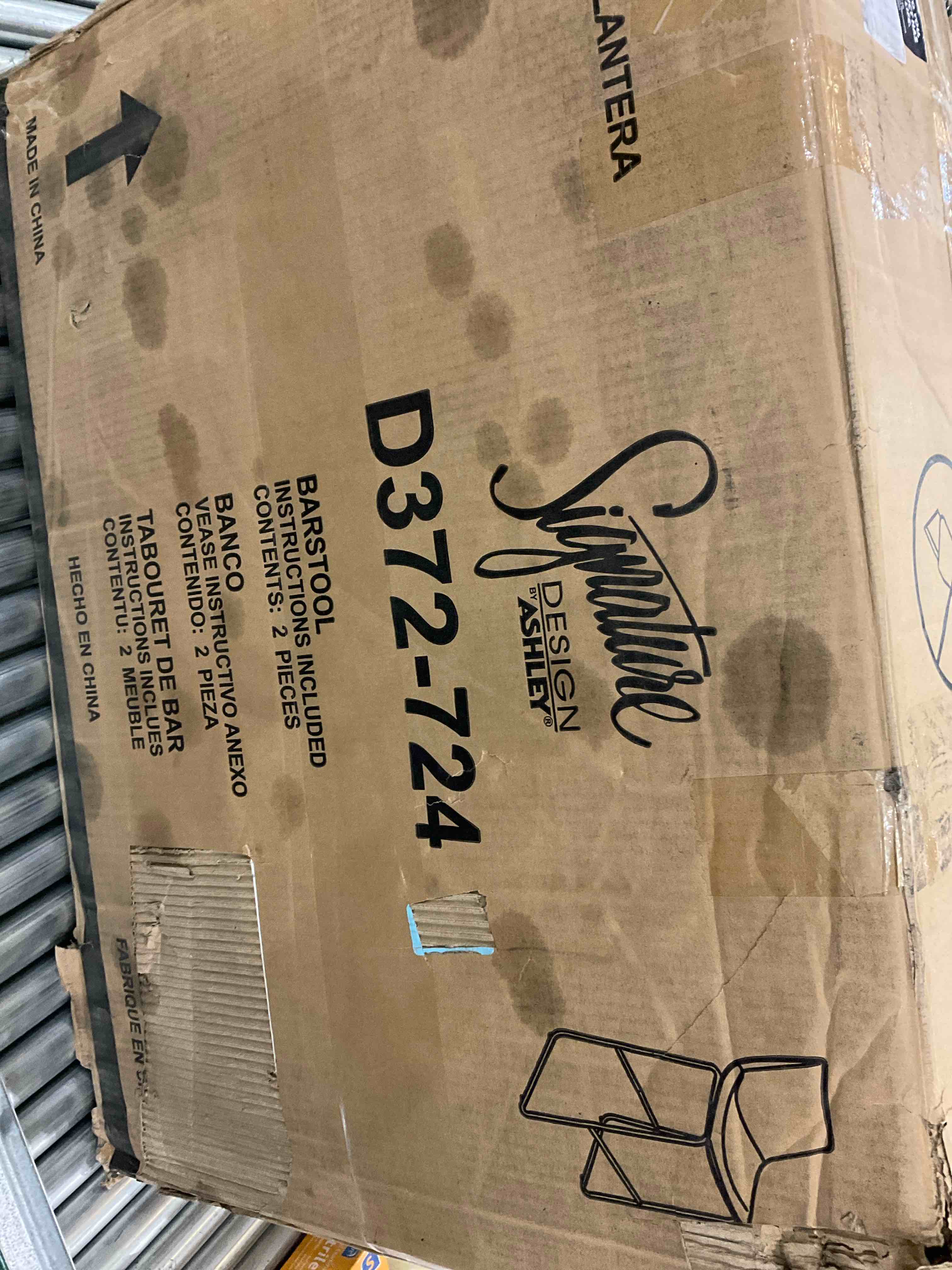 https://s3.amazonaws.com/lotting-images-prod/BargainHunt/EXS01146328_1708702150089.jpeg