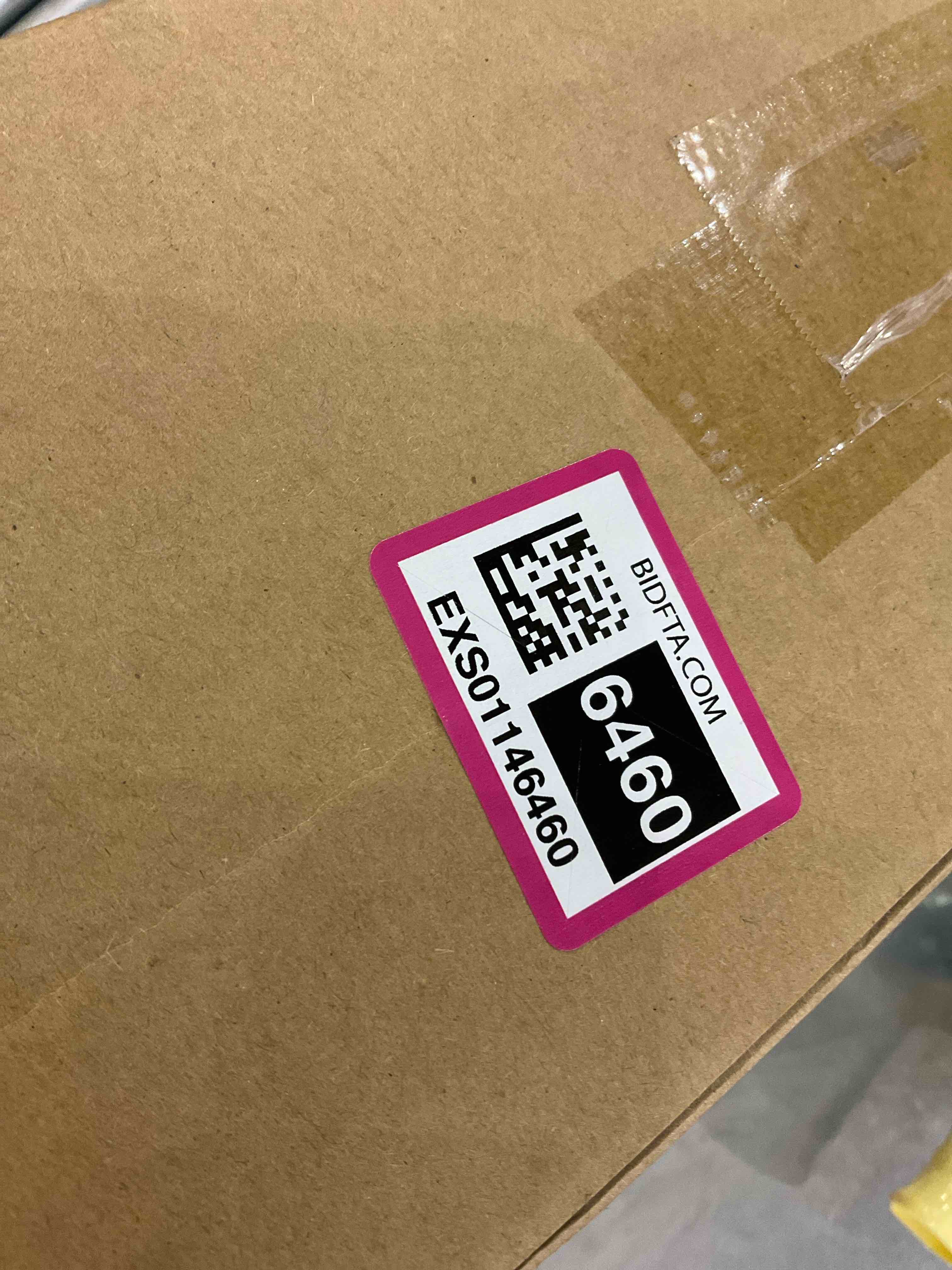 https://s3.amazonaws.com/lotting-images-prod/BargainHunt/EXS01146460_1708951457512.jpeg