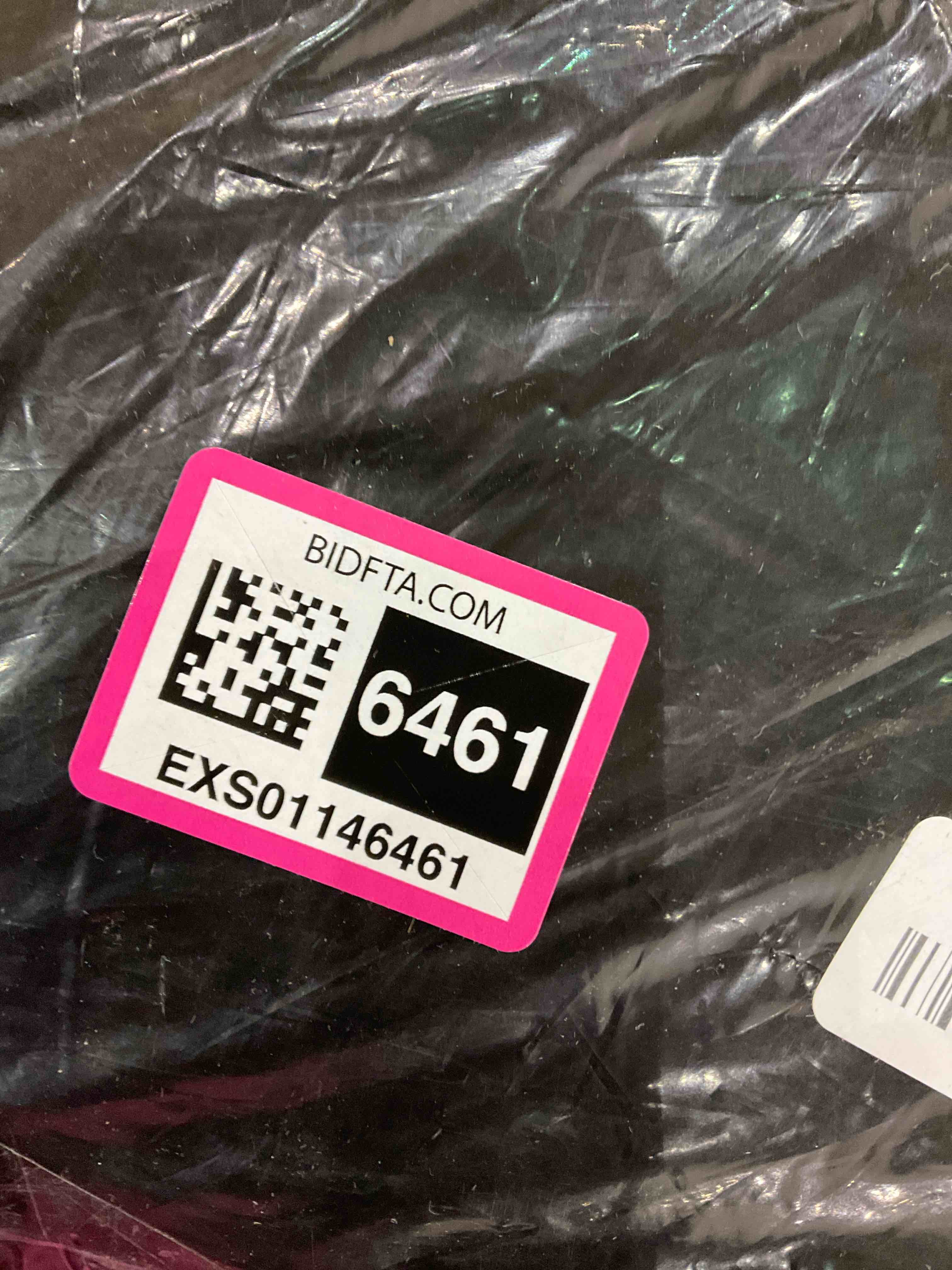 https://s3.amazonaws.com/lotting-images-prod/BargainHunt/EXS01146461_1708951645900.jpeg