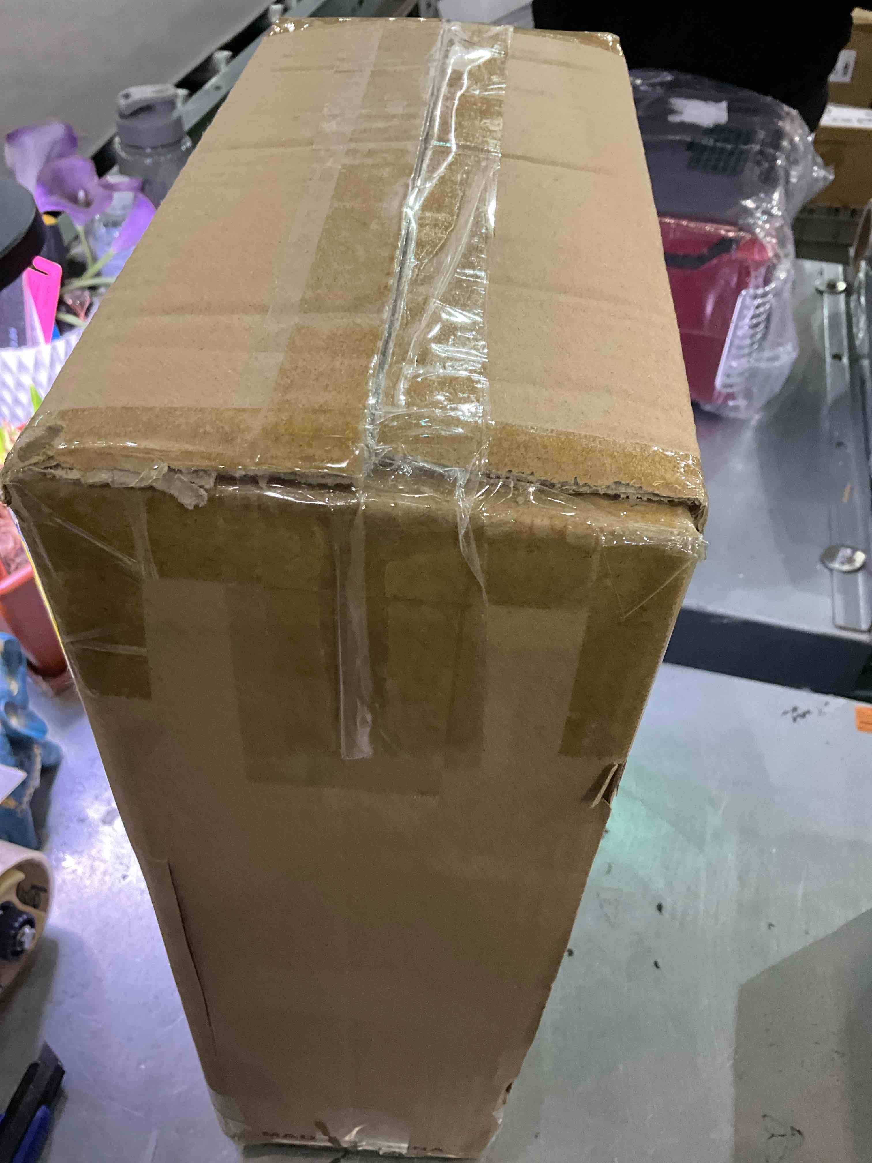 https://s3.amazonaws.com/lotting-images-prod/BargainHunt/EXS01146557_1707756157147.jpeg