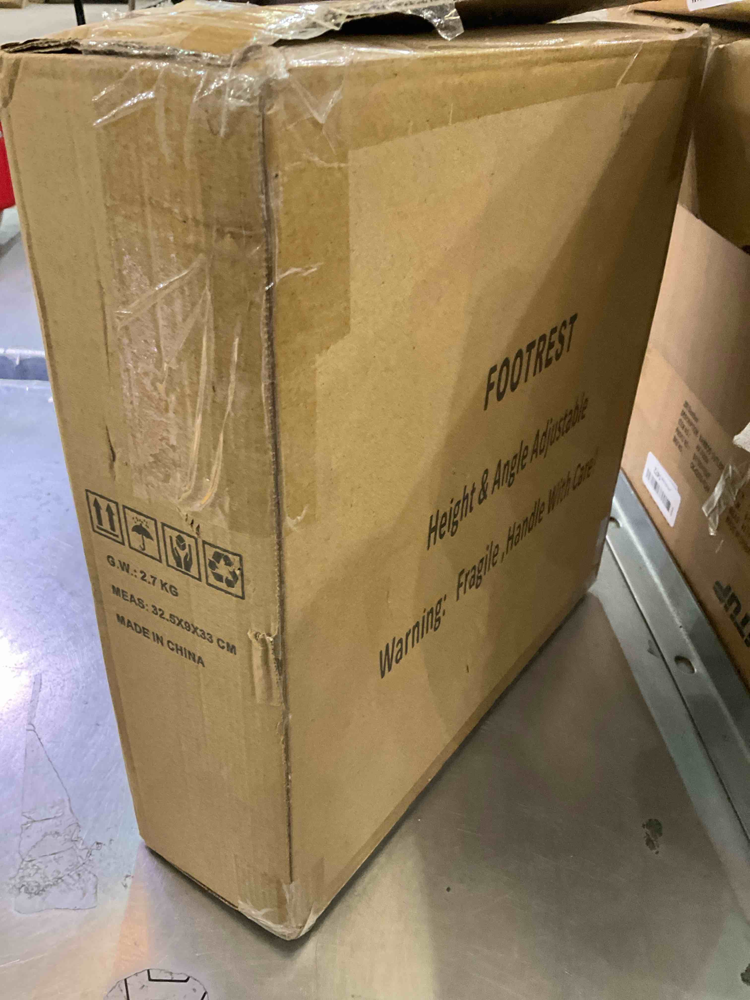 https://s3.amazonaws.com/lotting-images-prod/BargainHunt/EXS01146901_1707928780561.jpeg