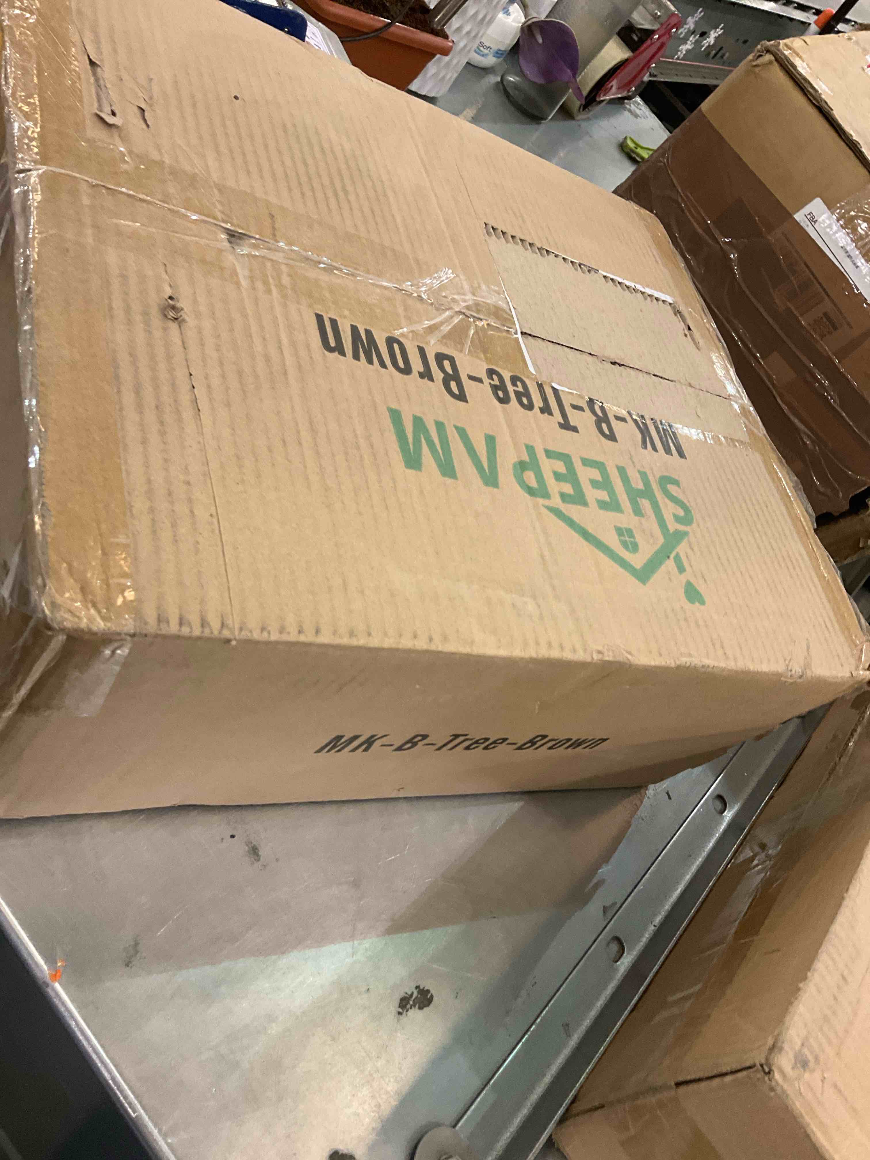 https://s3.amazonaws.com/lotting-images-prod/BargainHunt/EXS01146925_1707933637038.jpeg
