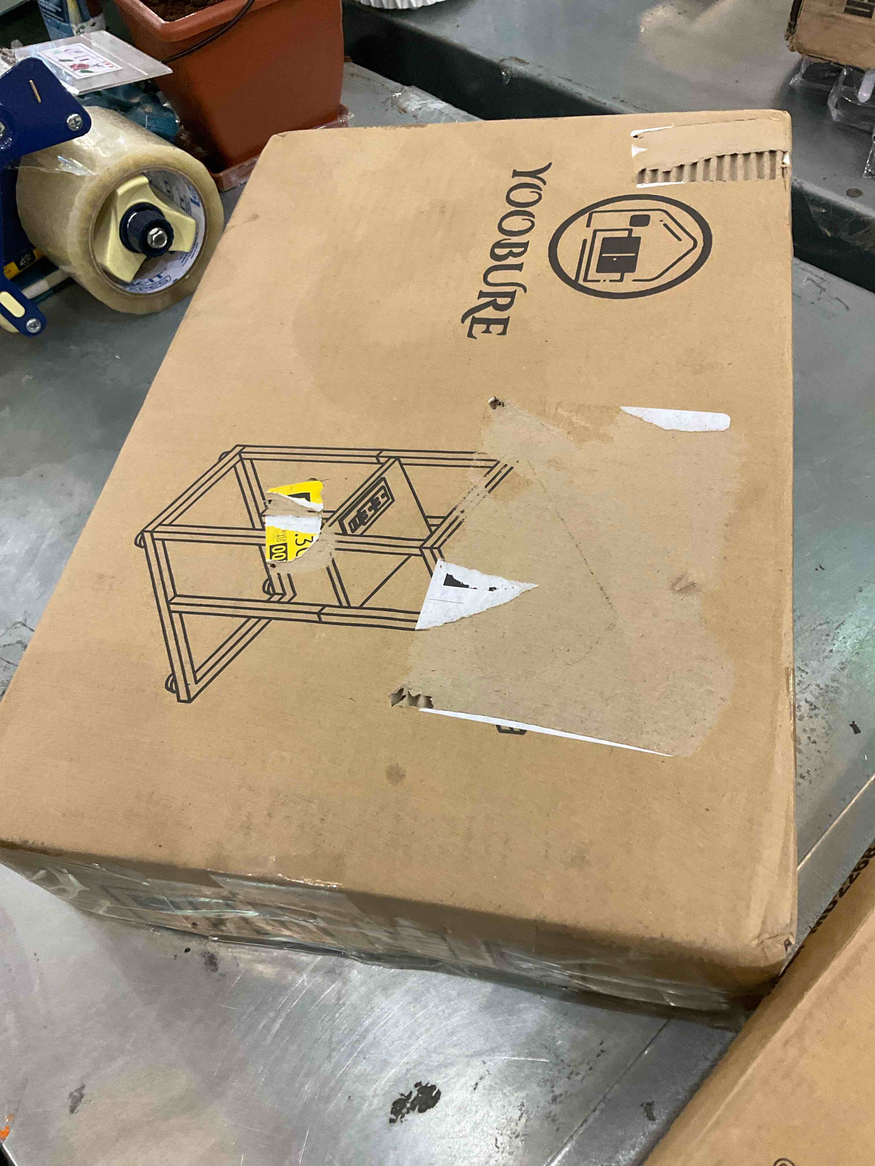 https://s3.amazonaws.com/lotting-images-prod/BargainHunt/EXS01146929_1707934446917.jpeg