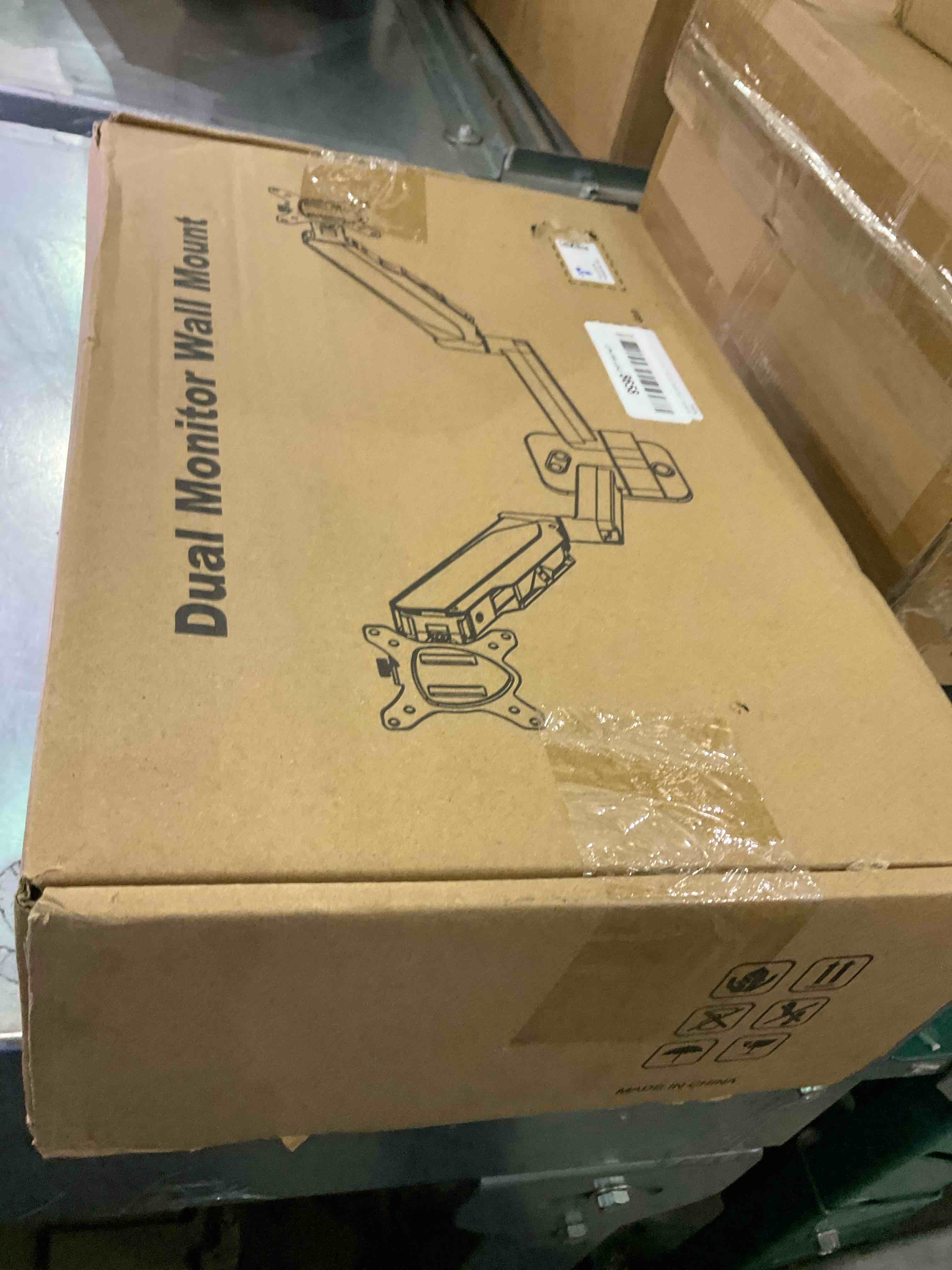 https://s3.amazonaws.com/lotting-images-prod/BargainHunt/EXS01147730_1708100476529.jpeg