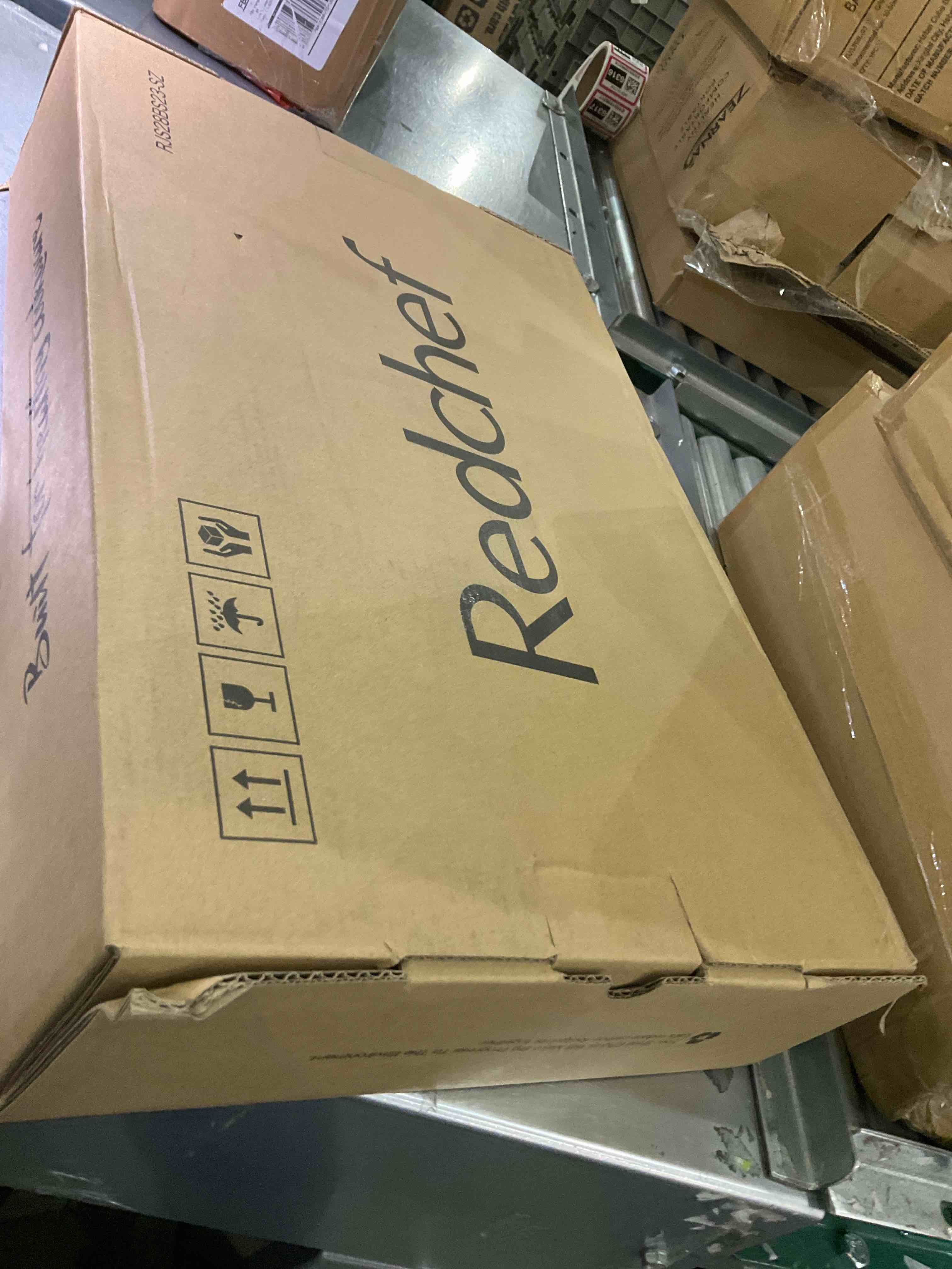 https://s3.amazonaws.com/lotting-images-prod/BargainHunt/EXS01147801_1708111701152.jpeg