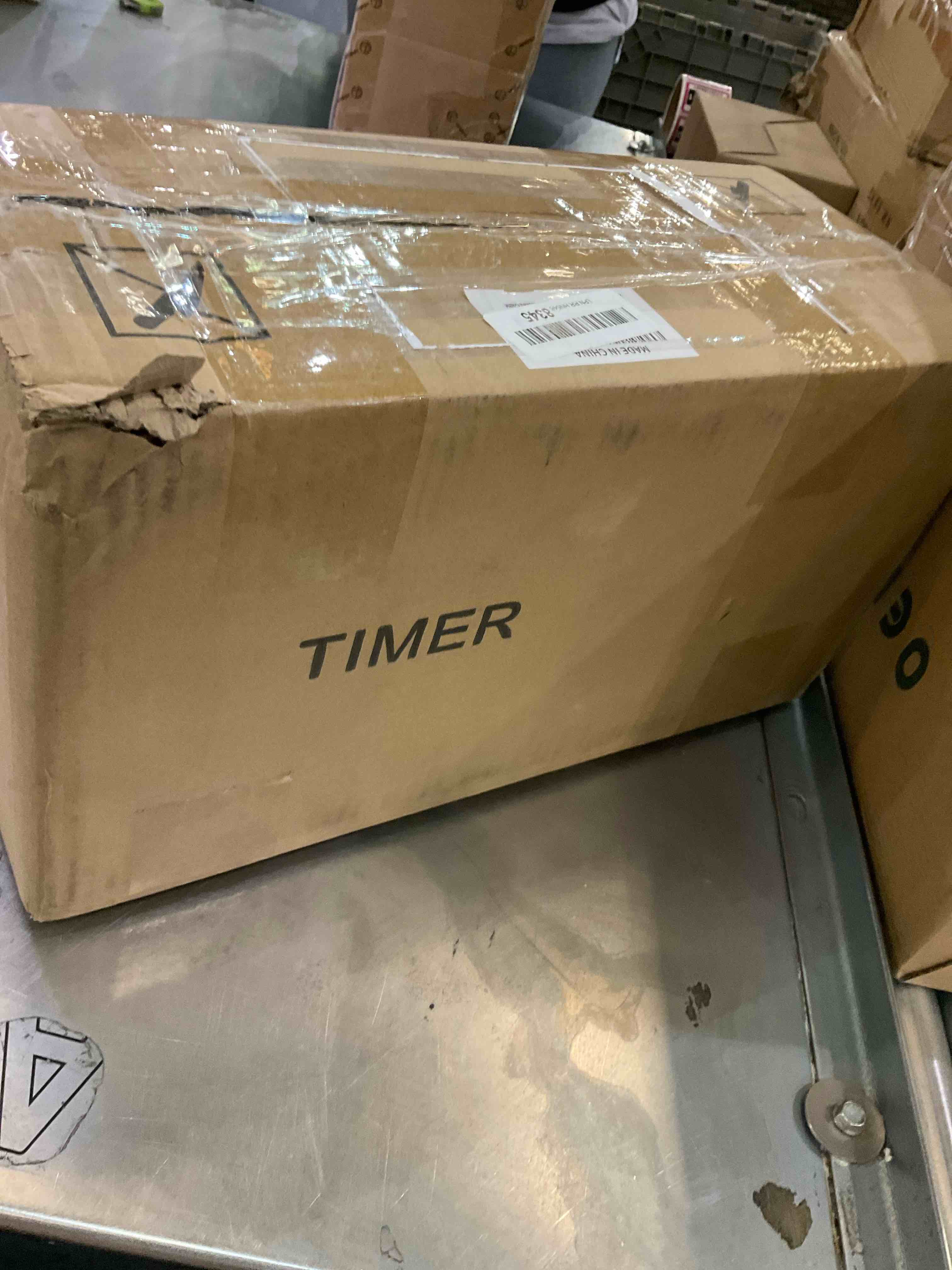 https://s3.amazonaws.com/lotting-images-prod/BargainHunt/EXS01147954_1708361277791.jpeg