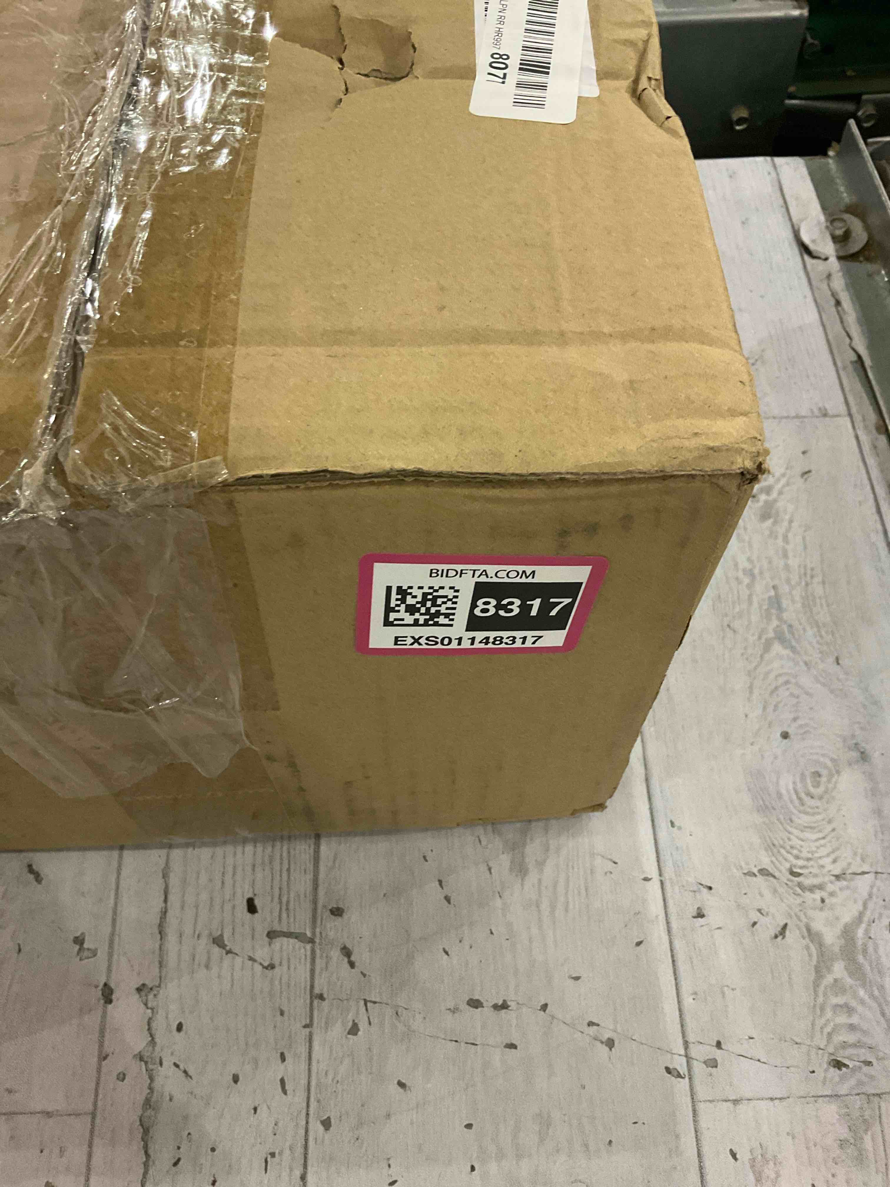 https://s3.amazonaws.com/lotting-images-prod/BargainHunt/EXS01148317_1709036312591.jpeg