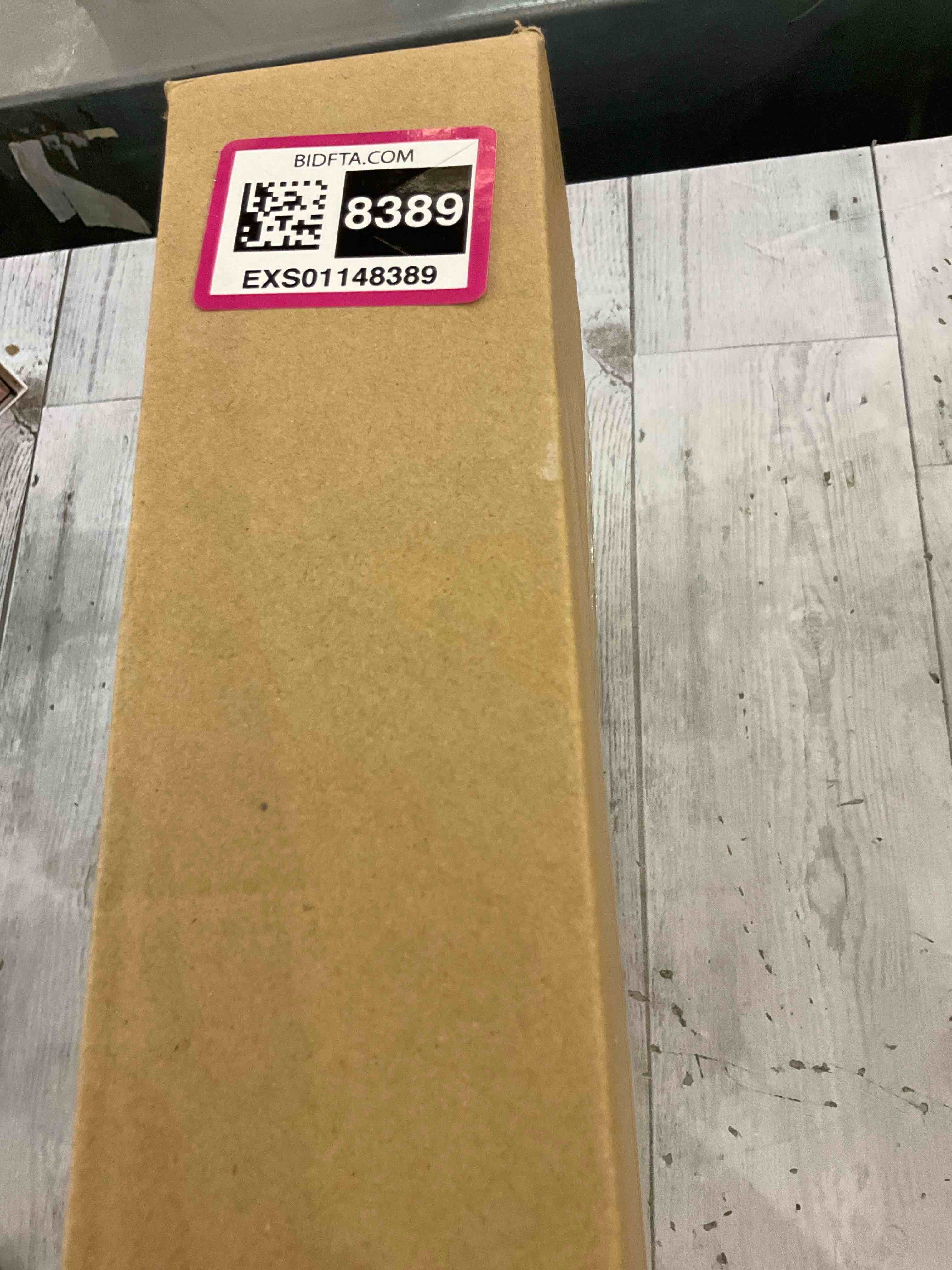 https://s3.amazonaws.com/lotting-images-prod/BargainHunt/EXS01148389_1709046321739.jpeg