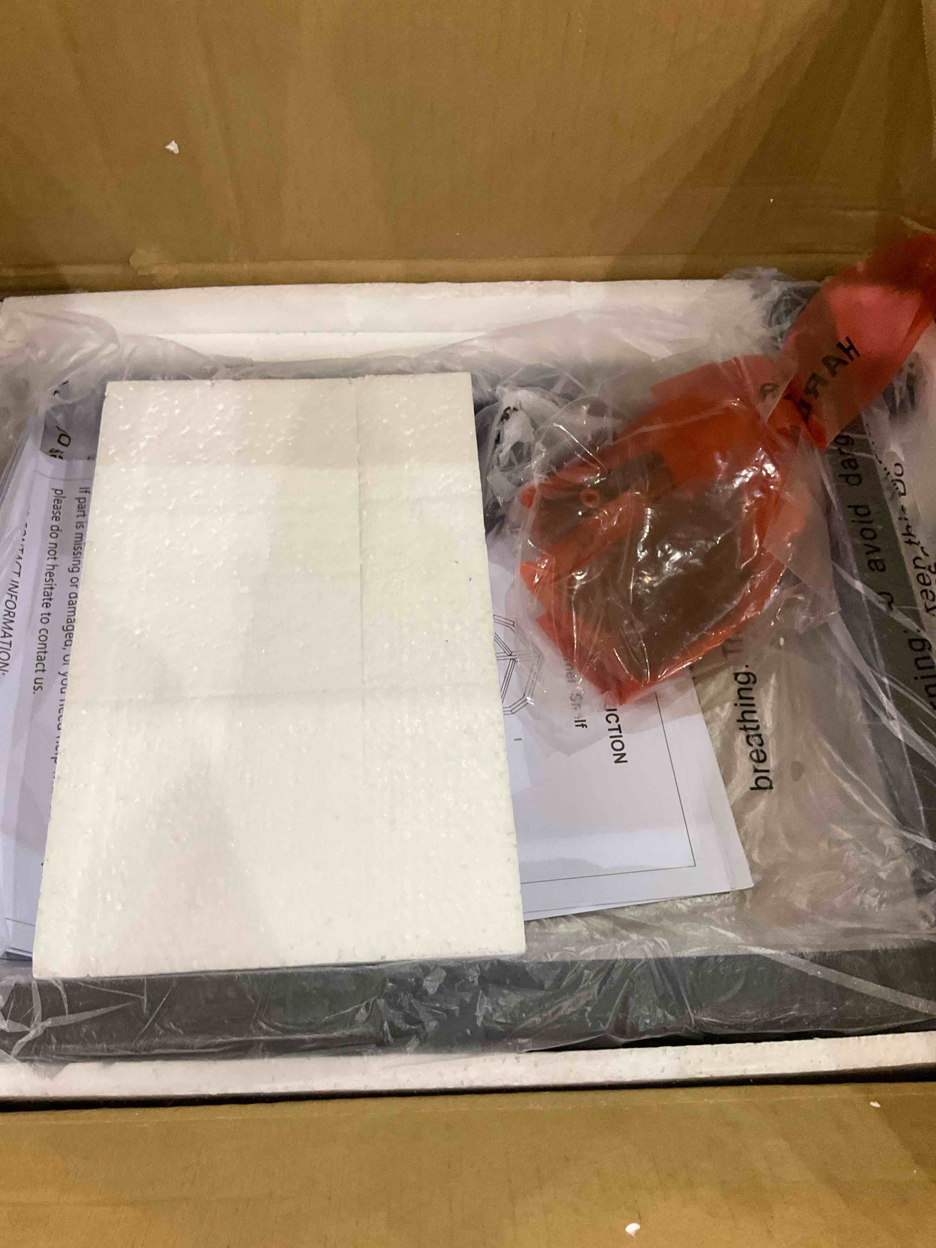 https://s3.amazonaws.com/lotting-images-prod/BargainHunt/EXS01148392_1709046738481.jpeg
